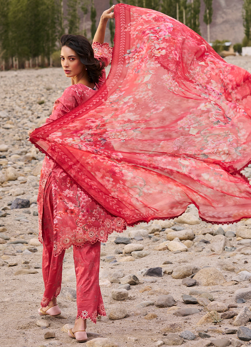 Mina | Image | Summer Printkari Lawn Collection 2023