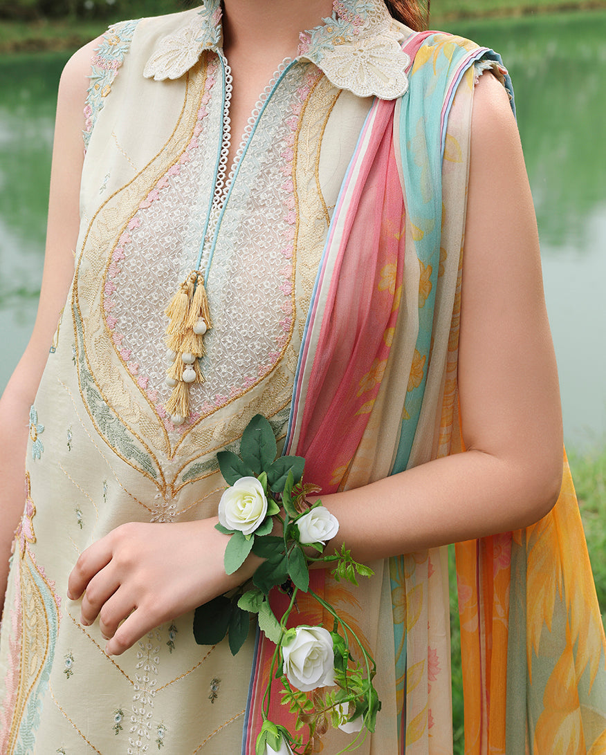 Nocturne Flora | Mushq | Hemline The Secret Garden Lawn 2026