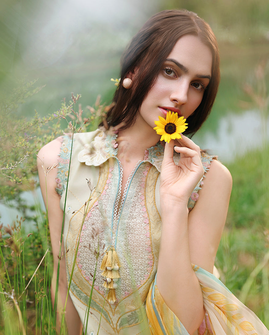 Nocturne Flora | Mushq | Hemline The Secret Garden Lawn 2026