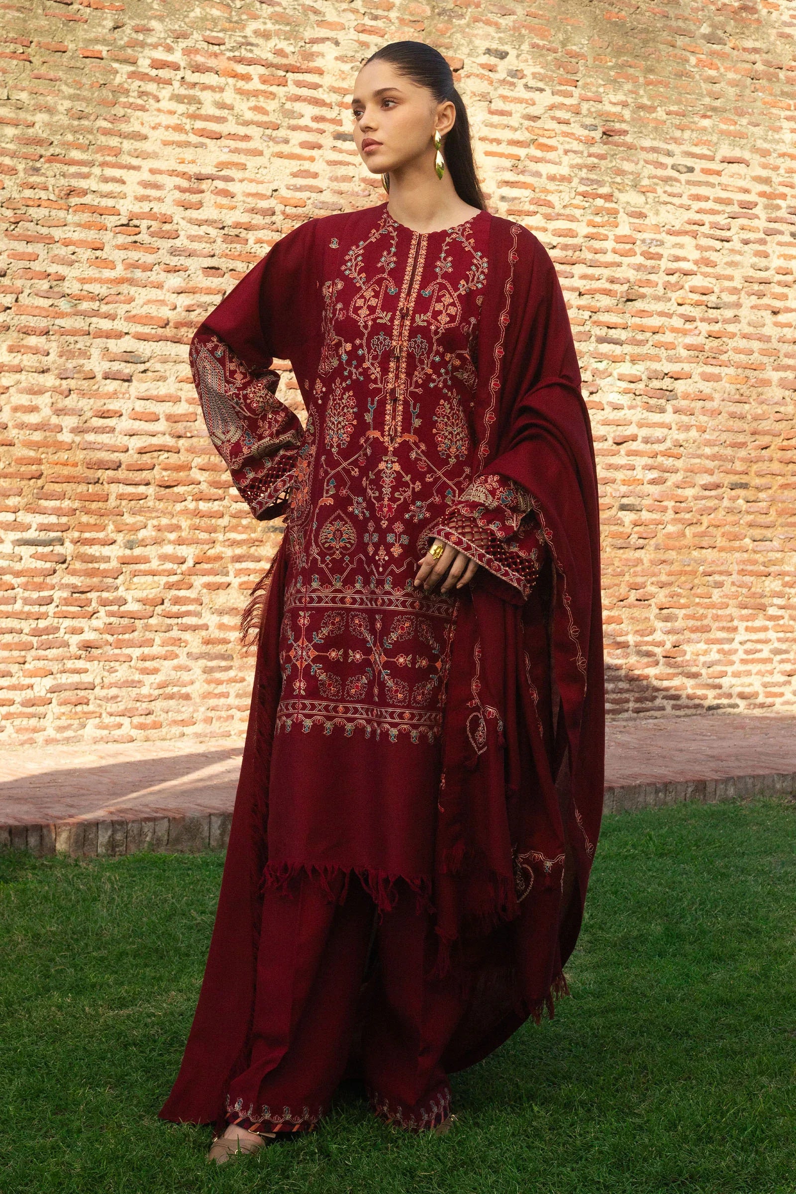 RAHA-D8 | Zara Shahjahan | Winter Collection 2024