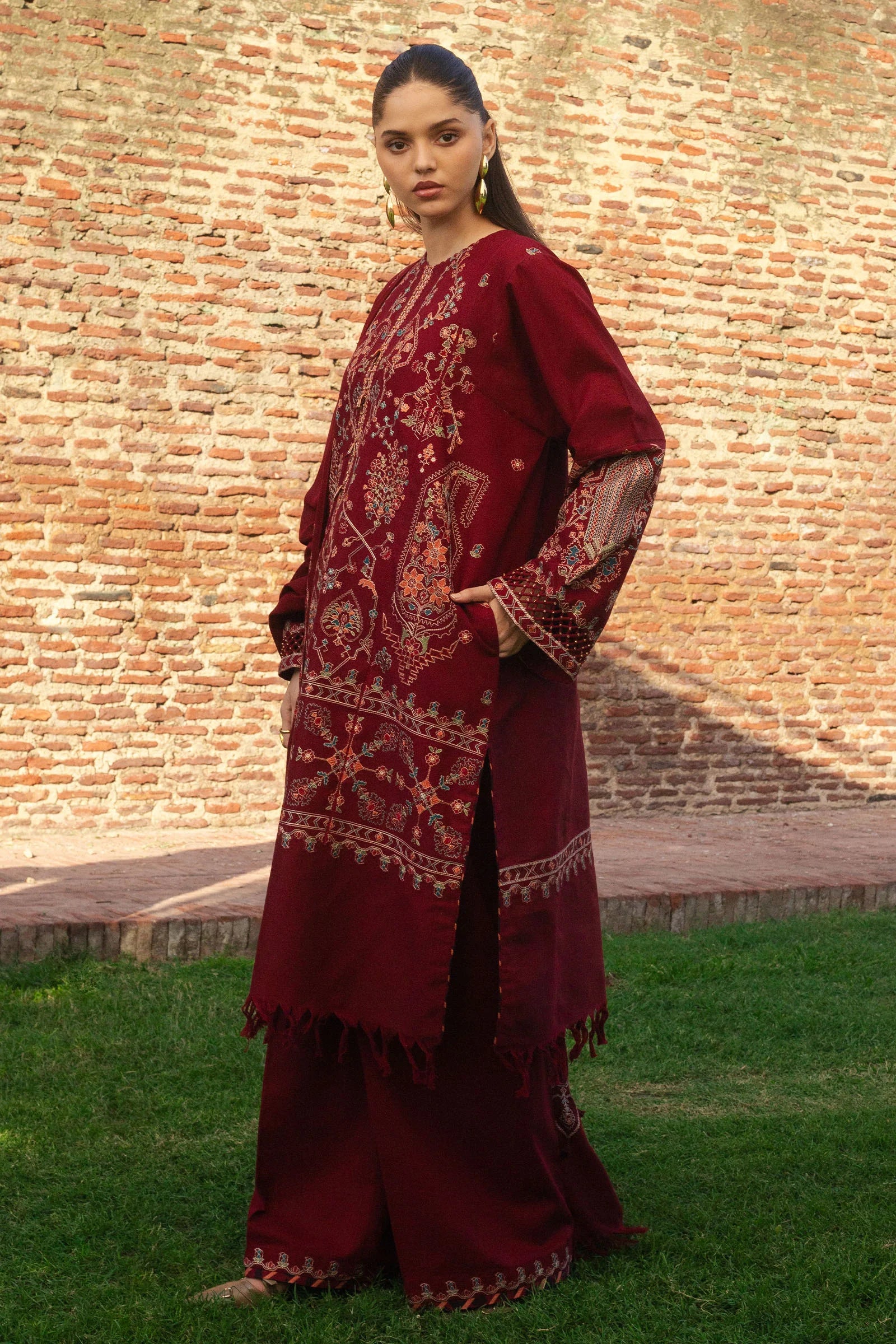 RAHA-D8 | Zara Shahjahan | Winter Collection 2024