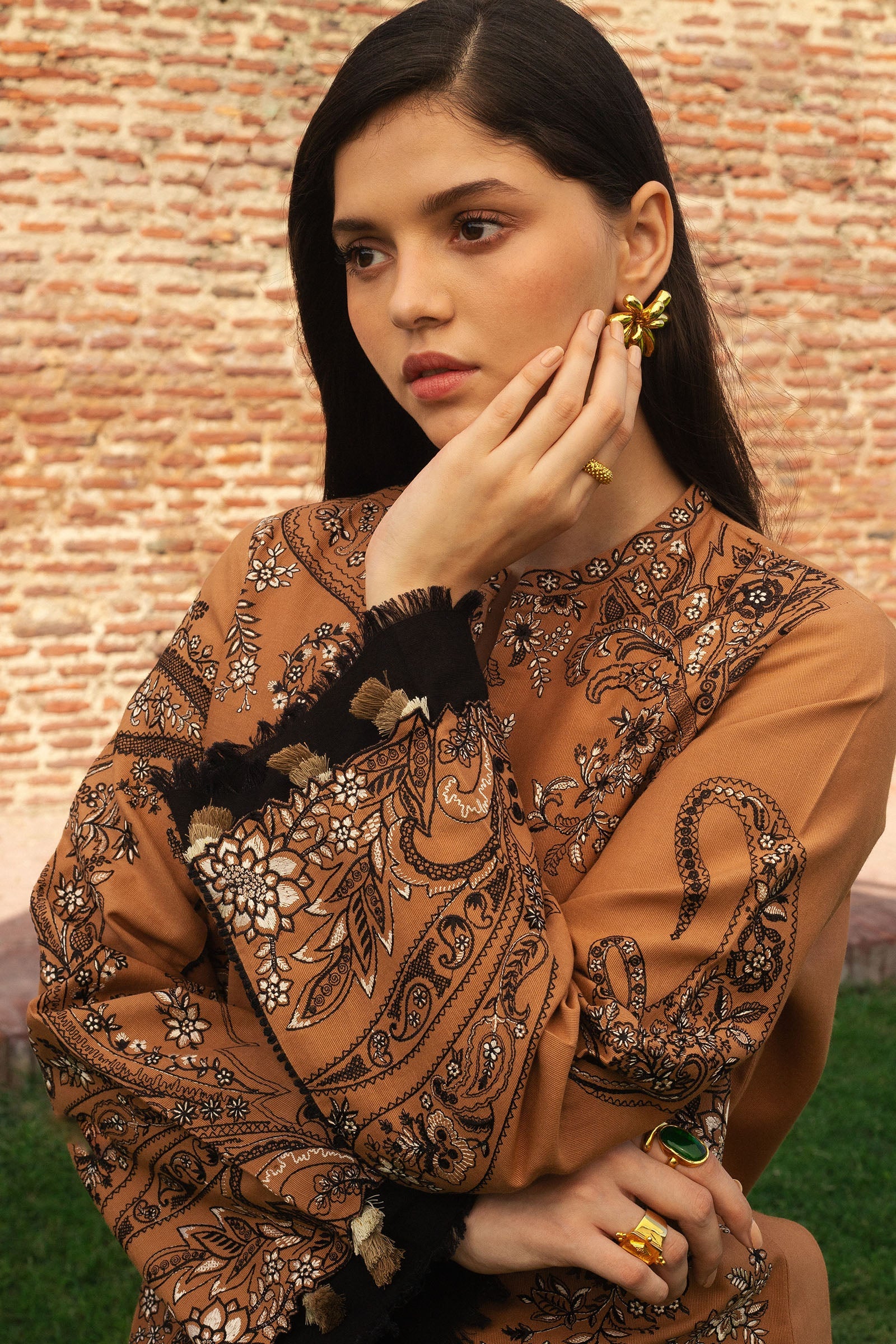 ROYA-D6 | Zara Shahjahan | Winter Collection 2024