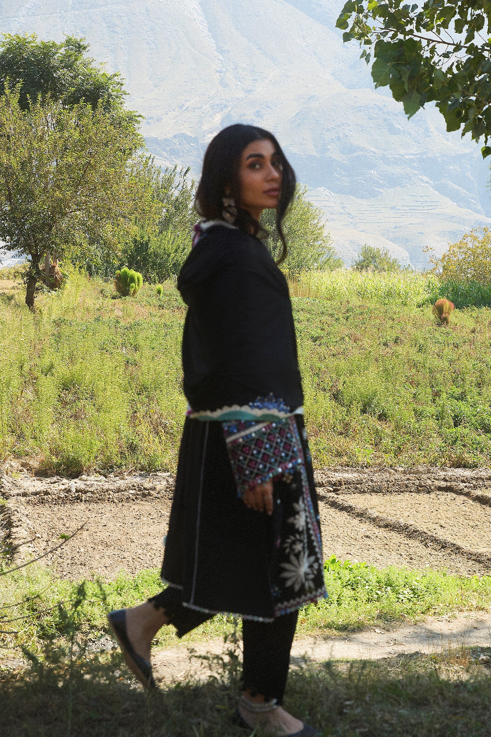 HAZAN (ZW24-06) | Zaha | Winter Collection 2024