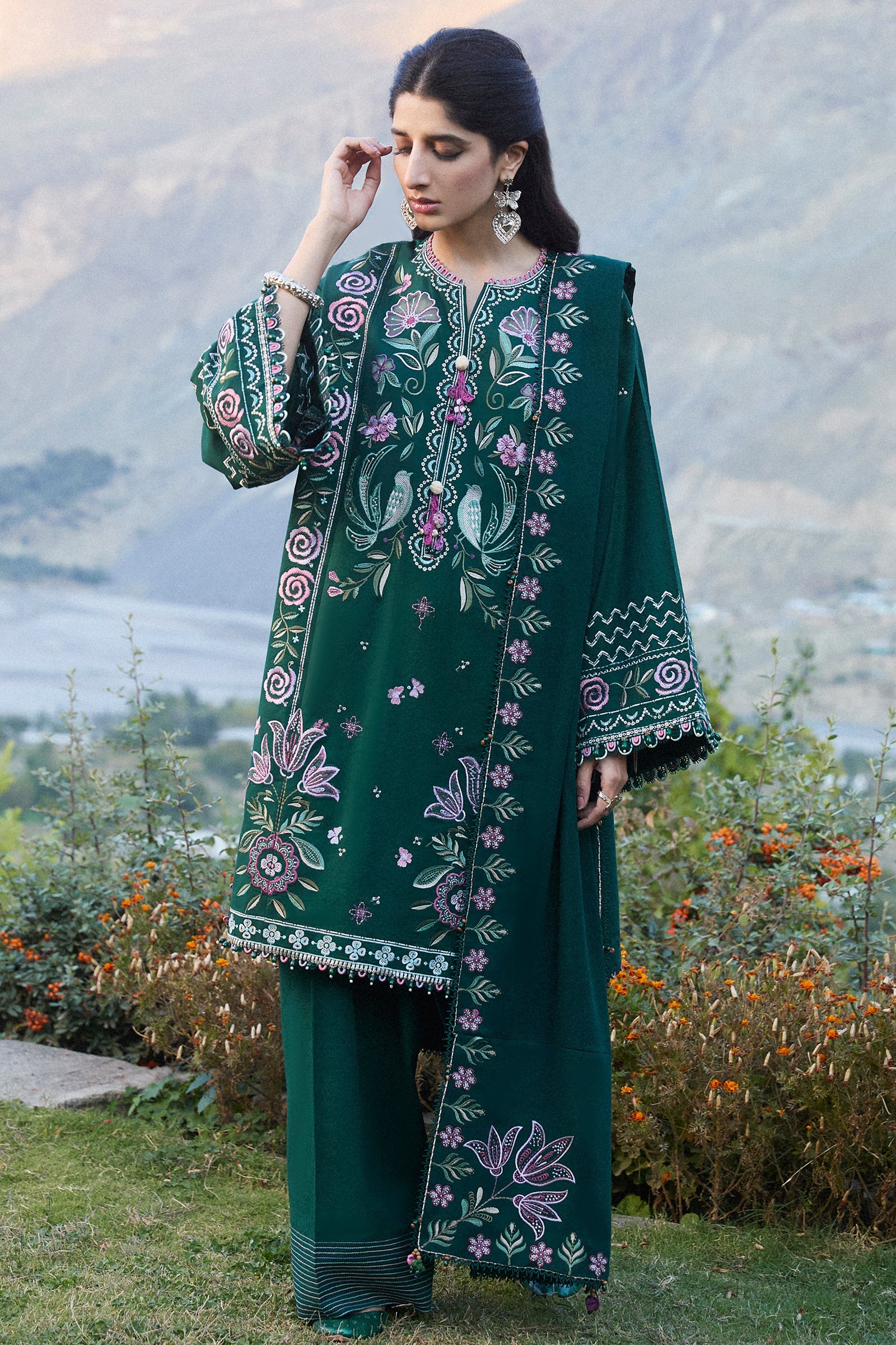ARSIN (ZW24-11) | Zaha | Winter Collection 2024 – Ayat B Wardrobe
