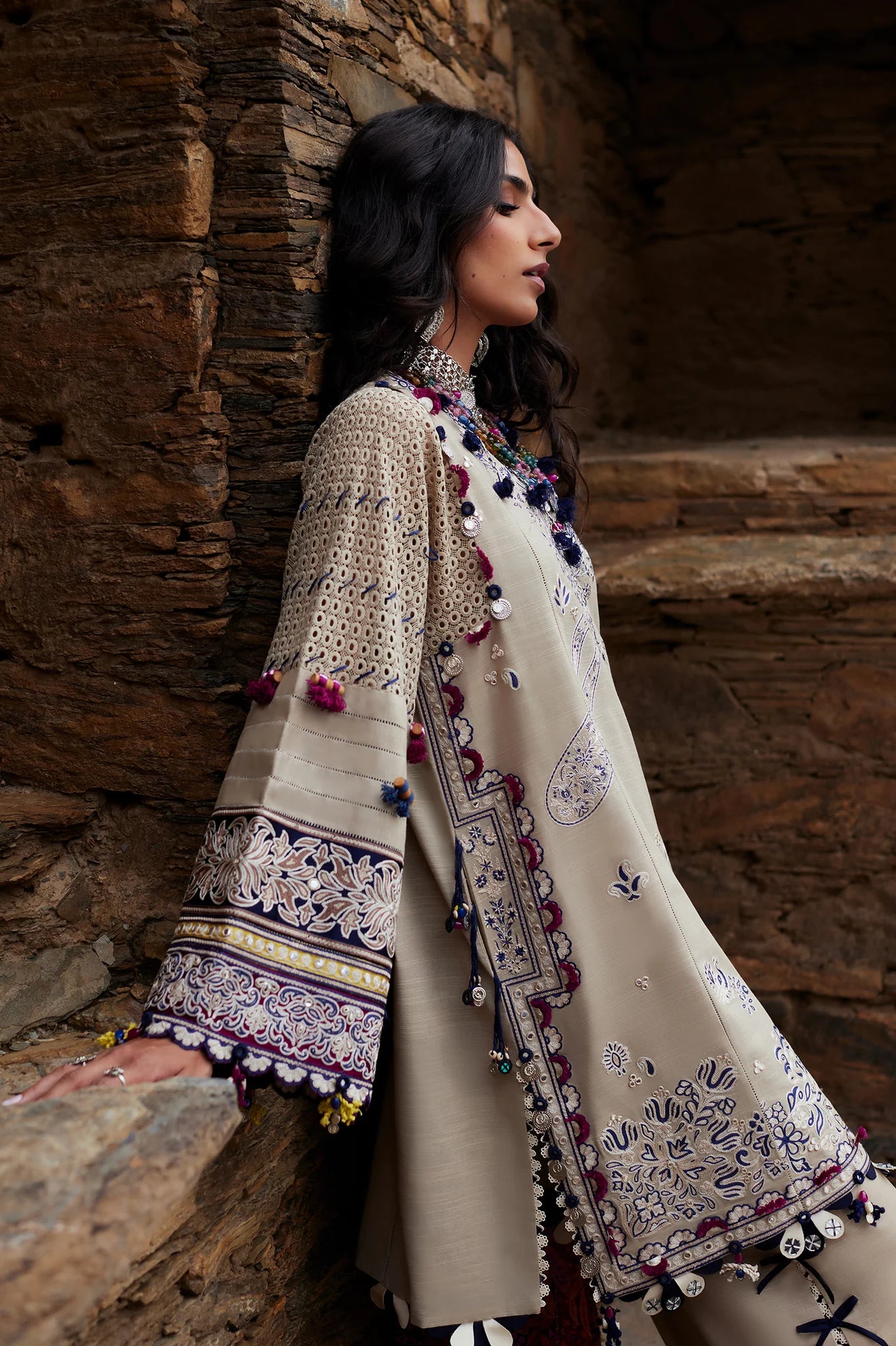 ARSIA (EW24-02) | Elan | Winter Collection 2024