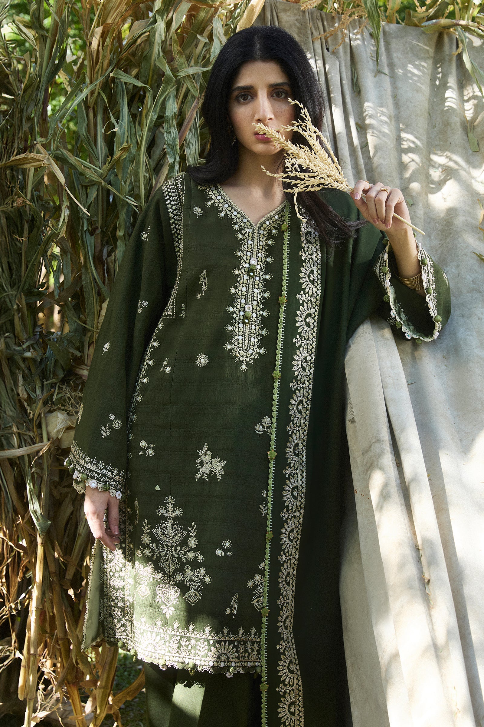 SABAAZ (ZW24-01) | Zaha | Winter Collection 2024