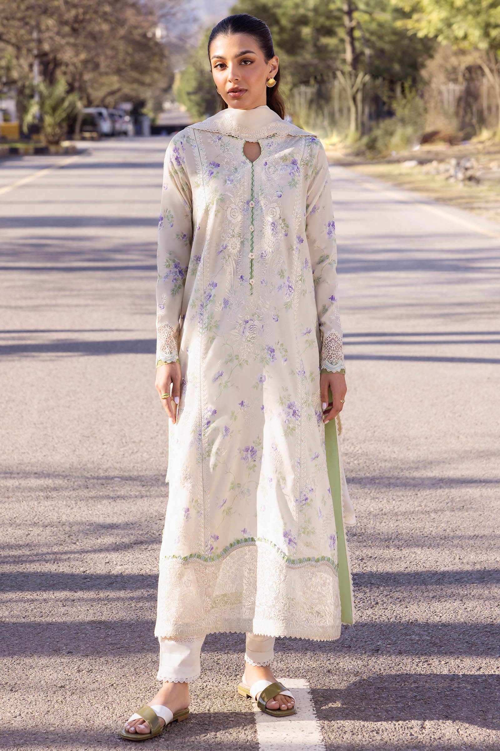 ASEMA (ZL24-04 B) | Zaha | Luxury Lawn 2024