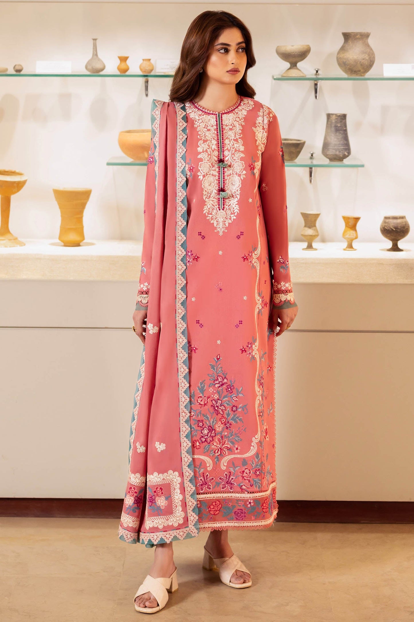 LARMINA (ZL24-02 B) | Zaha | Luxury Lawn 2024
