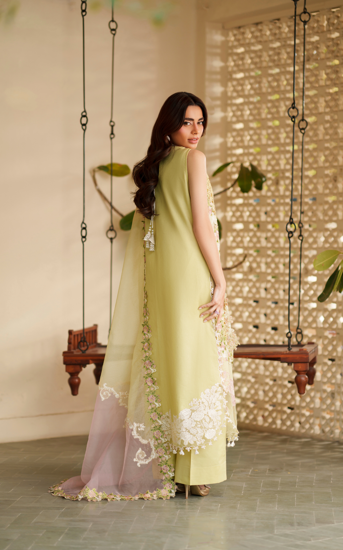 Heirloom VUL26-03 | Asifa and Nabeela | Versa Luxury Lawn Collection 2026