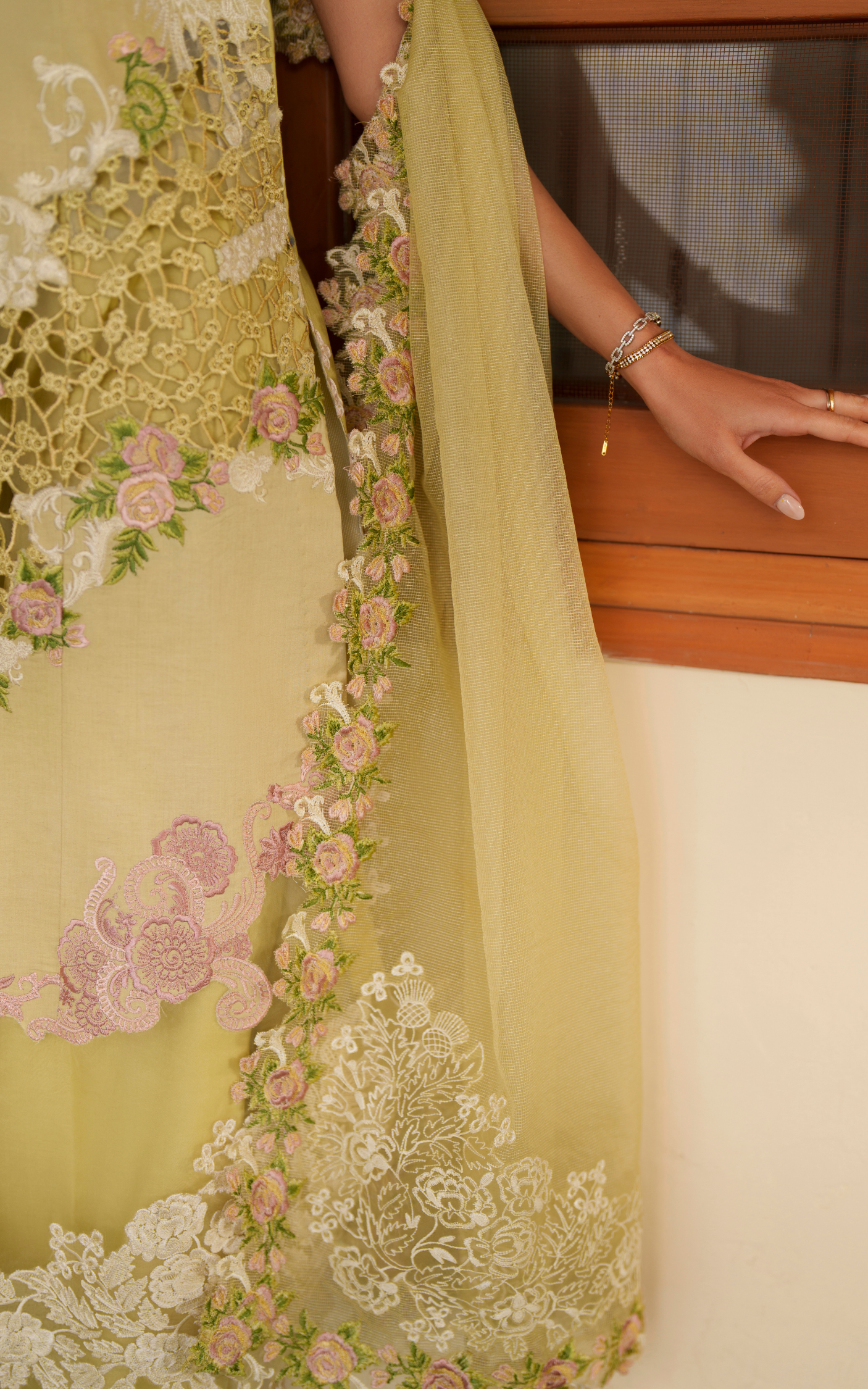 Heirloom VUL26-03 | Asifa and Nabeela | Versa Luxury Lawn Collection 2026