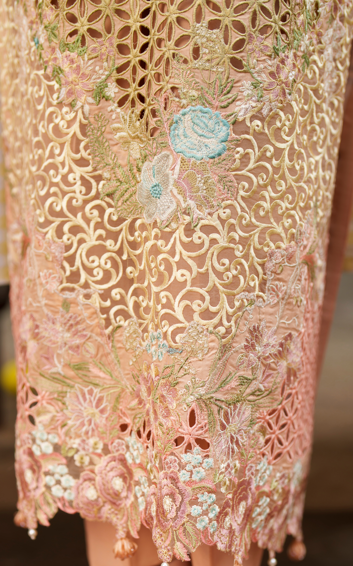 Botanical Bond VUL26-05 | Asifa and Nabeela | Versa Luxury Lawn Collection 2026