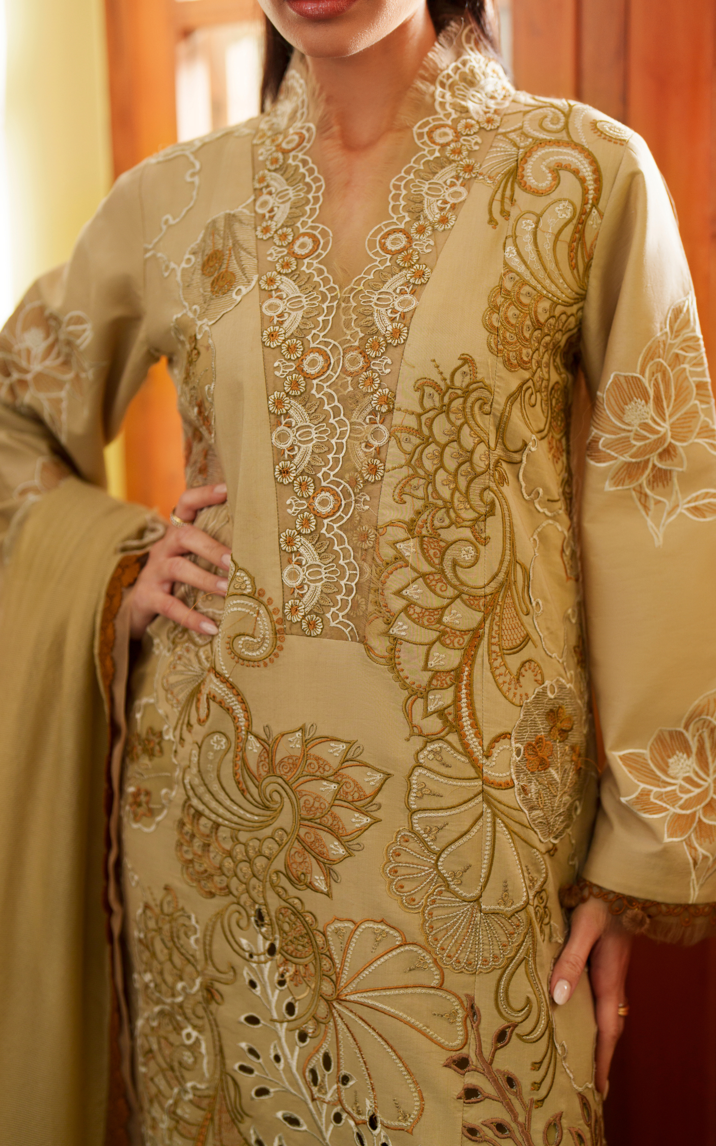 Urban Serenity VUL26-09 | Asifa and Nabeela | Versa Luxury Lawn Collection 2026 