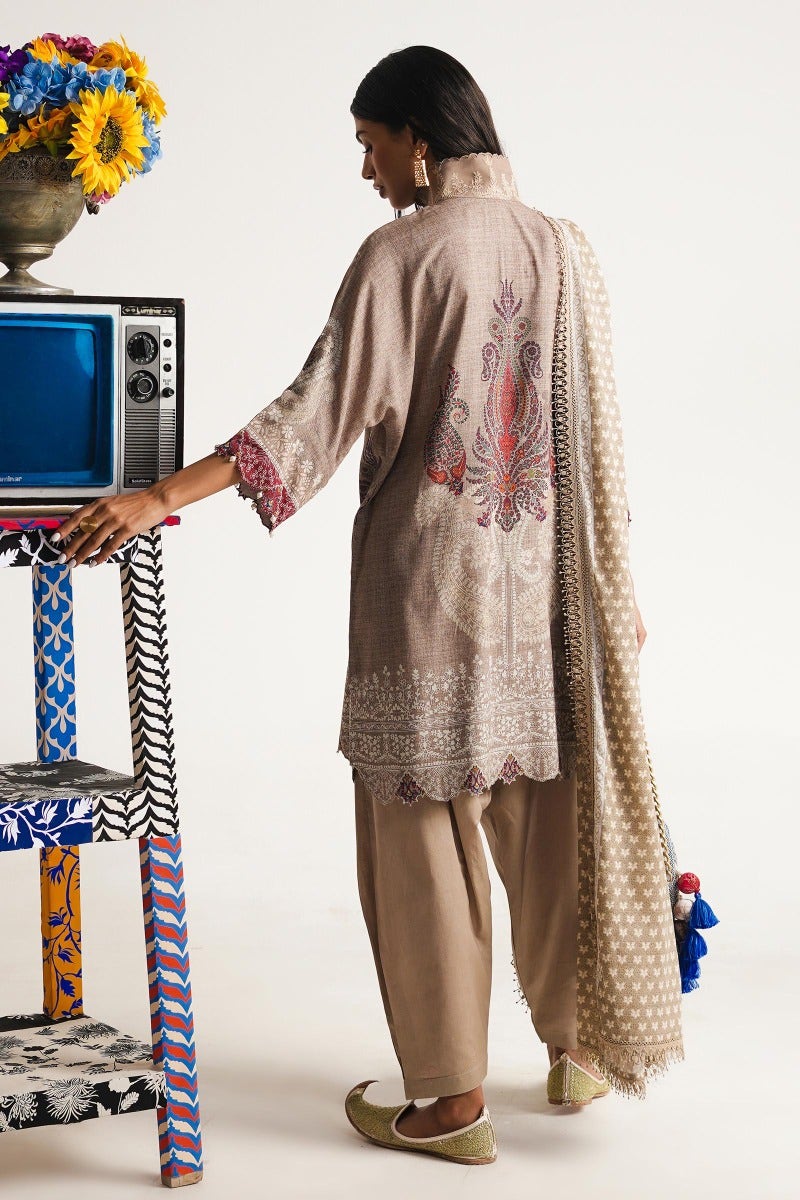H232-010A-DB | Sana Safinaz | Mahay Winter 2023