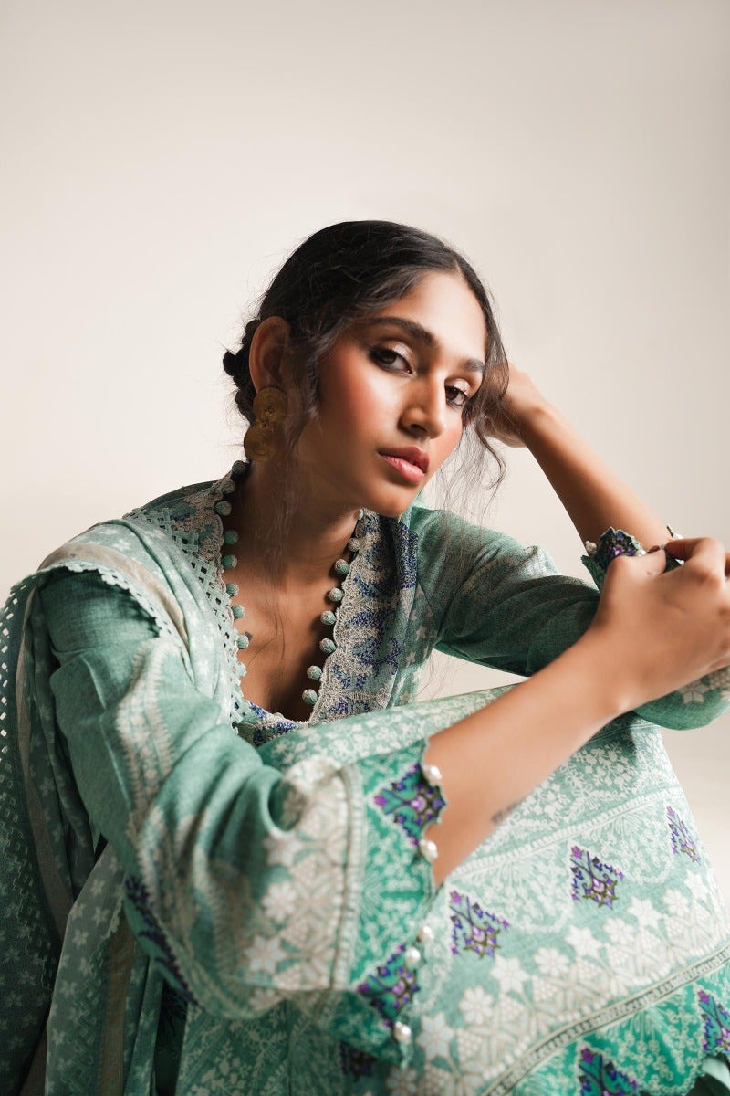 H232-010B-DB | Sana Safinaz | Mahay Winter 2023