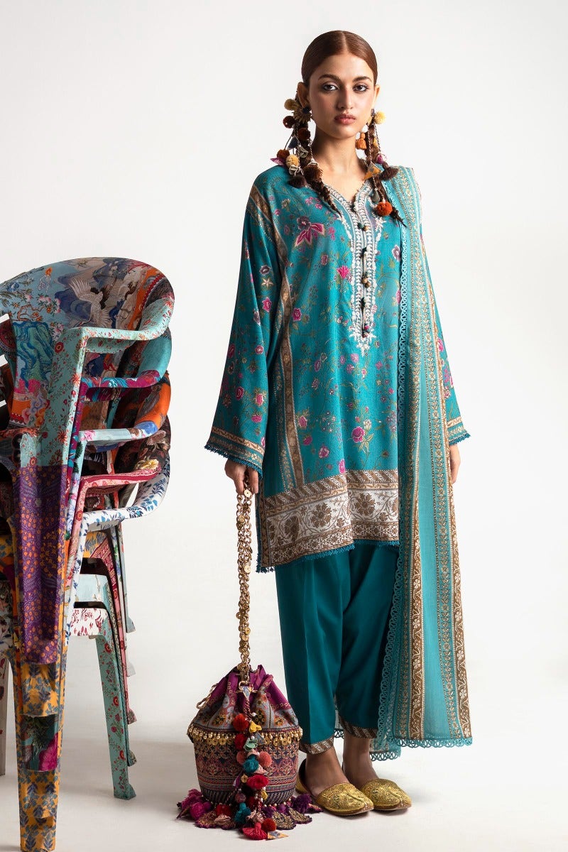 H232-011B-DC | Sana Safinaz | Mahay Winter 2023