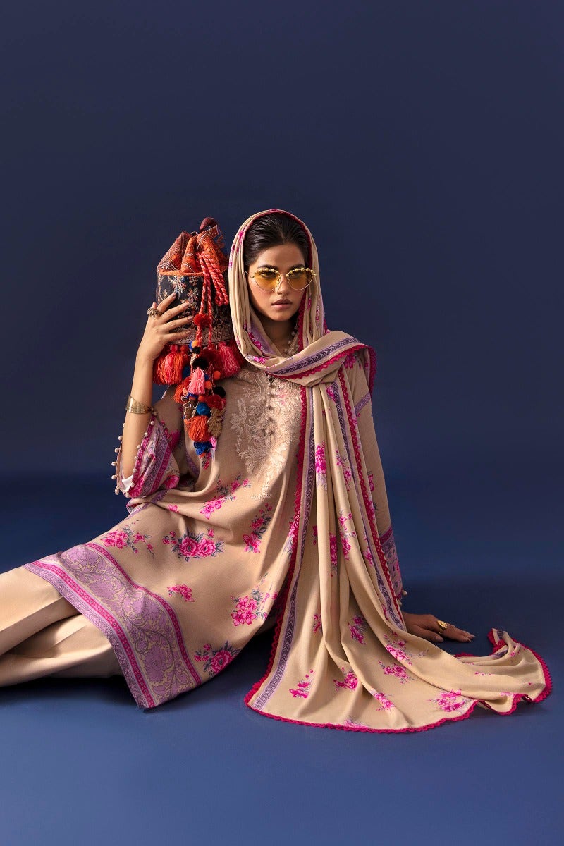 H232-015A-DC | Sana Safinaz | Mahay Winter 2023