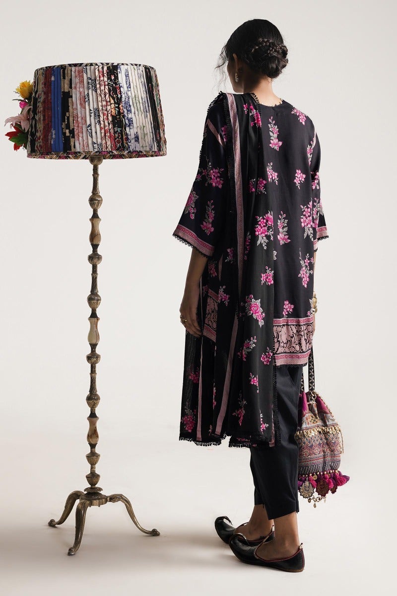 H232-015B-DC | Sana Safinaz | Mahay Winter 2023