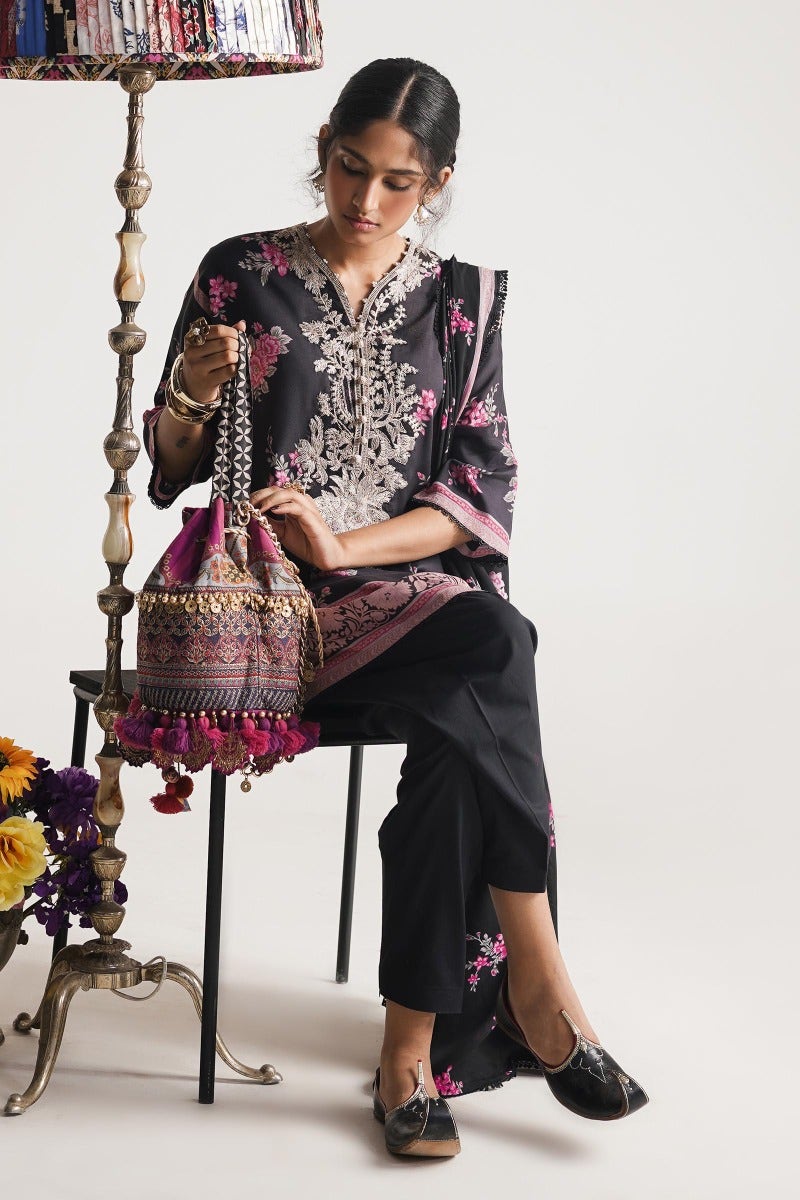 H232-015B-DC | Sana Safinaz | Mahay Winter 2023