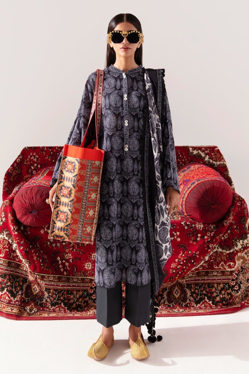 H232-016A-Q | Sana Safinaz | Mahay Winter 2023