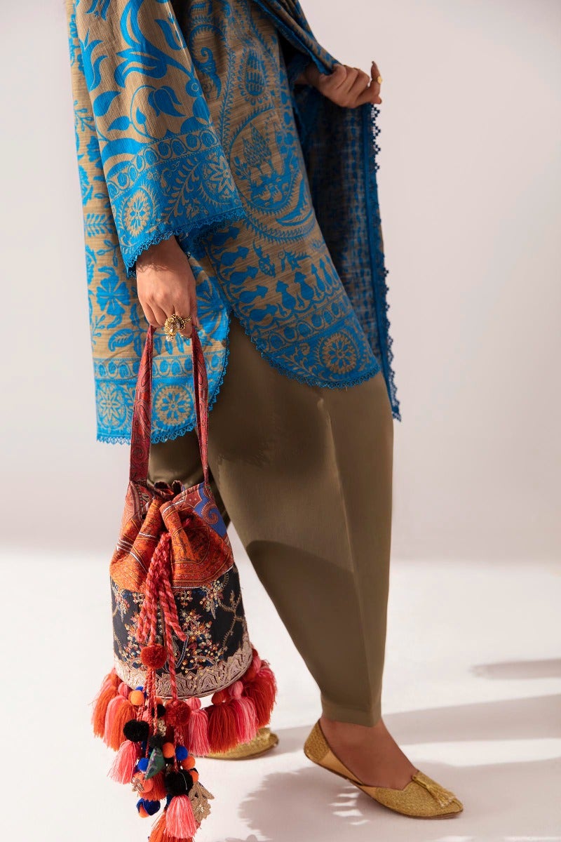 H232-020B-Q | Sana Safinaz | Mahay Winter 2023