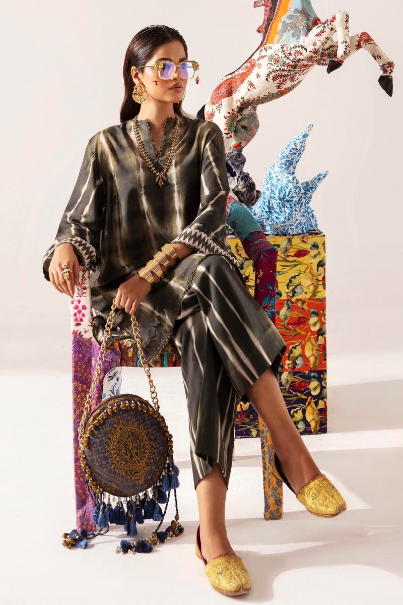 H232-021A-C | Sana Safinaz | Mahay Winter 2023
