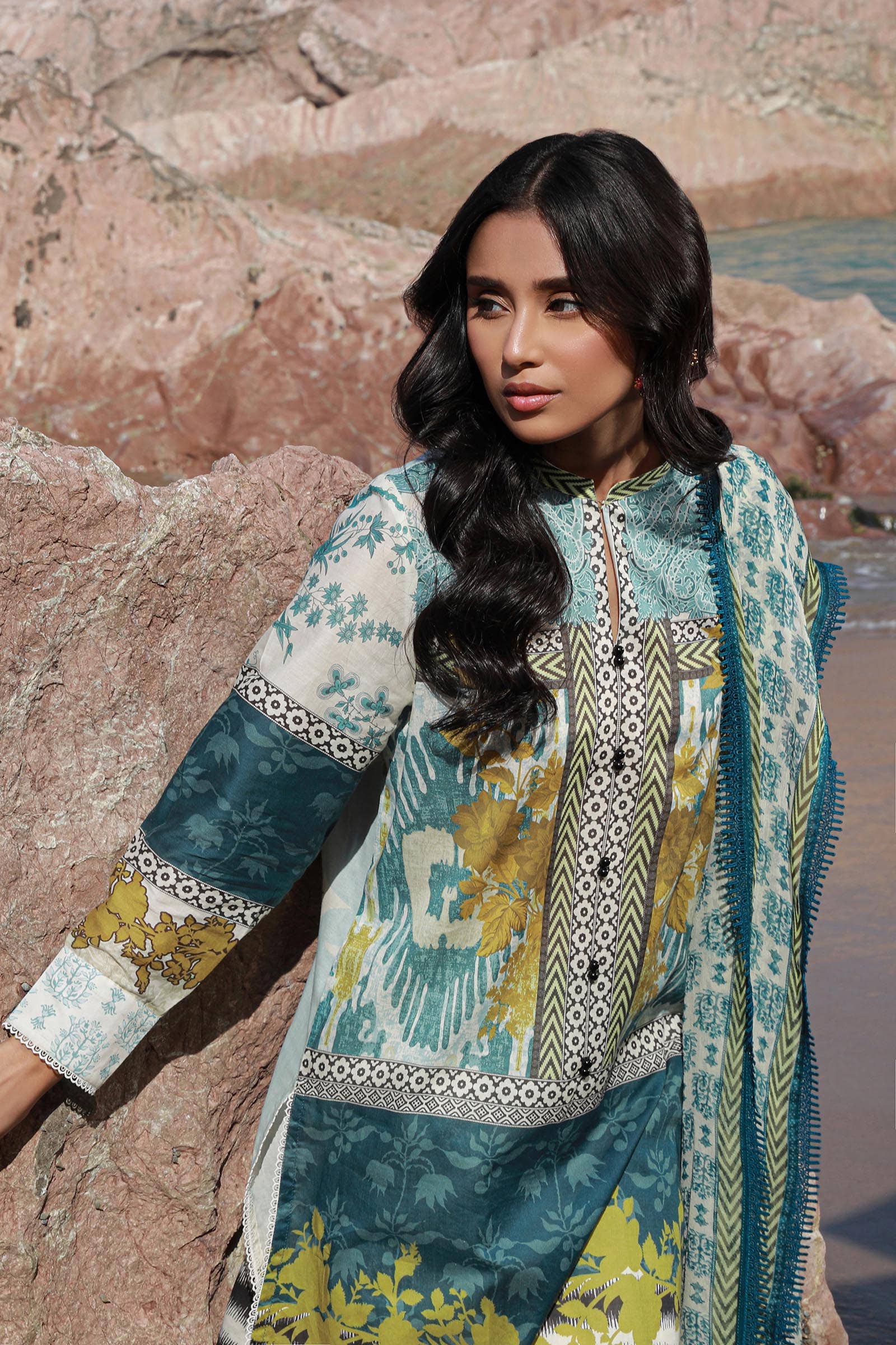 H241-015A-2I | Sana Safinaz | Mahay Spring Lawn 2024