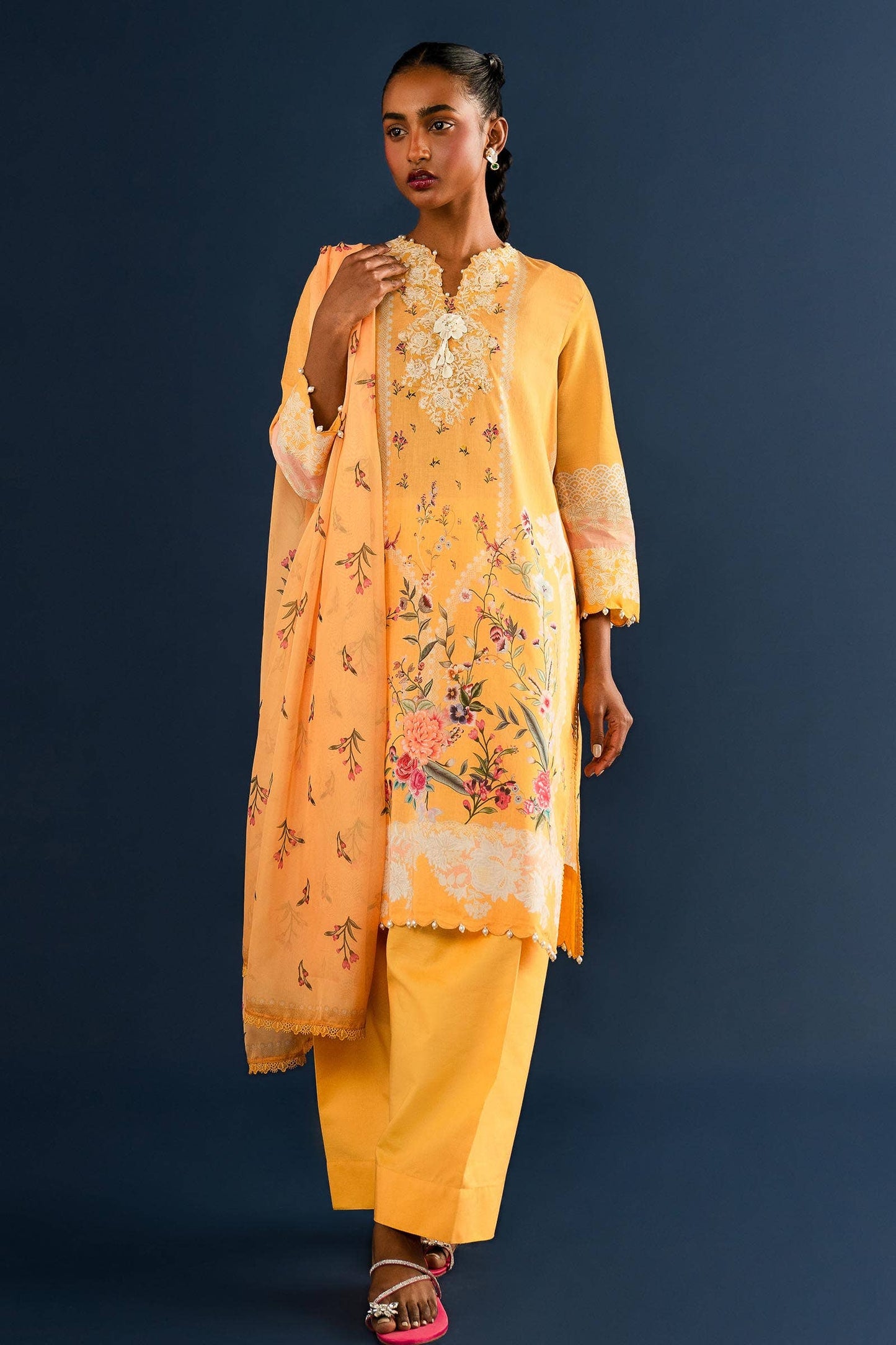 H242-014B-3CK | Sana Safinaz | Mahay Summer Lawn 2024