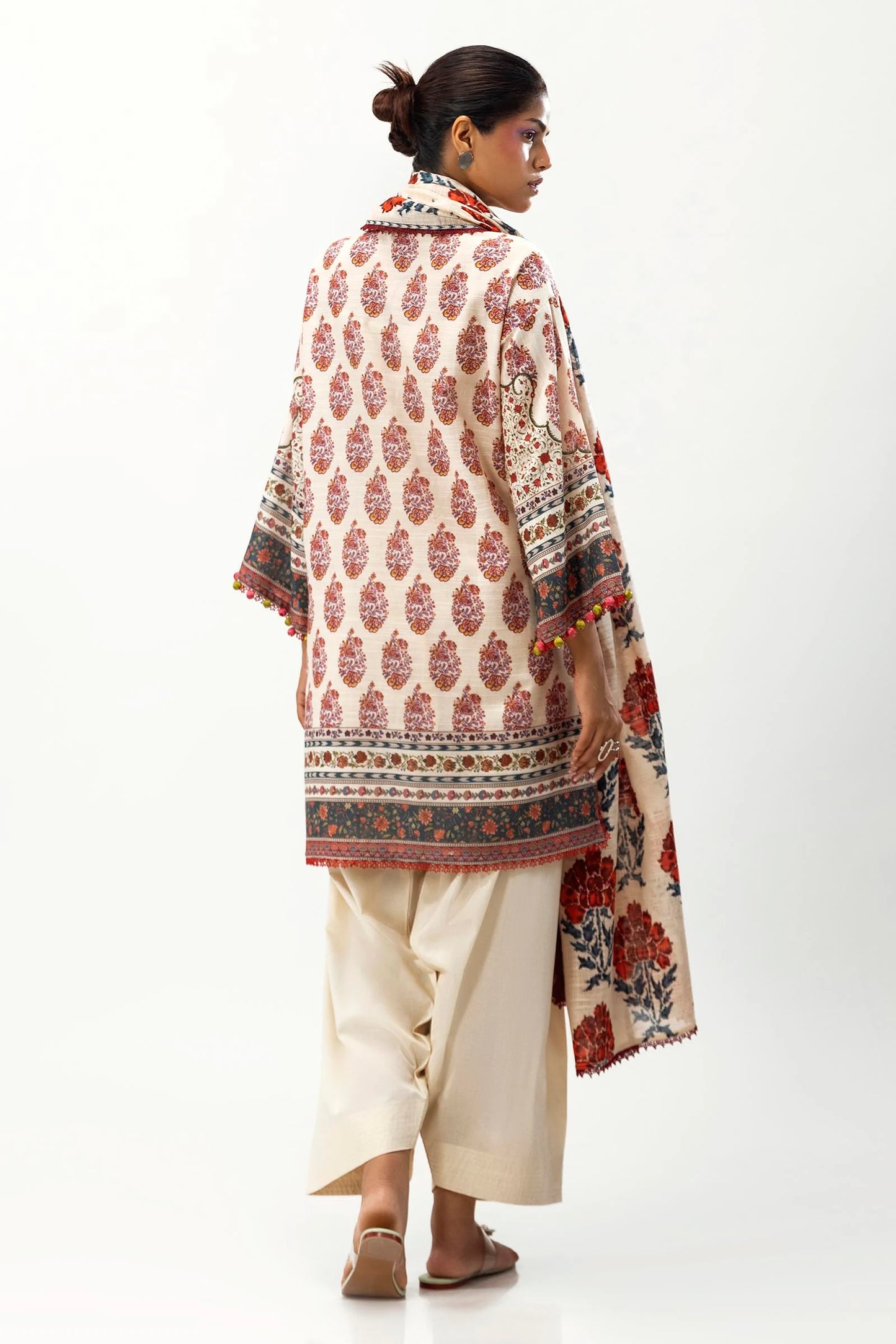 H243-003A-2Q | Sana Safinaz | Mahay Winter Collection 2024