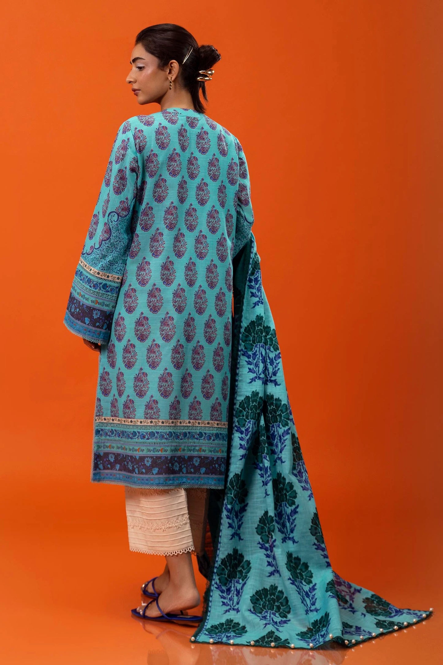 H243-003B-2Q | Sana Safinaz | Mahay Winter Collection 2024