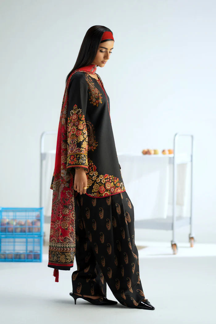 DRAMA QUEEN – JPU25-01 | Saira Rizwan | Joolie Prints Cambric Intermix Collection 2025