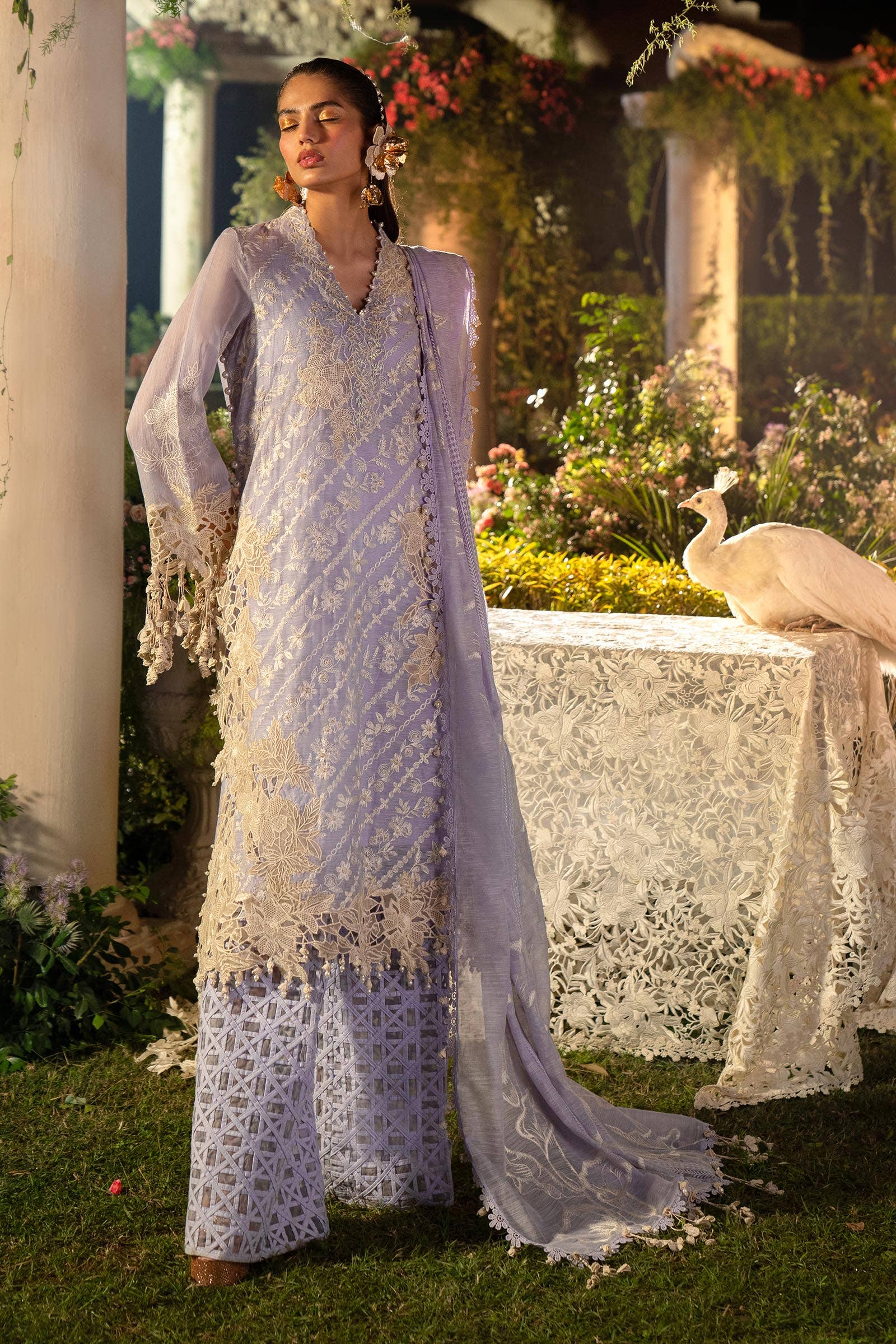 L241-010B-3CV | Sana Safinaz | Luxury Lawn 2024