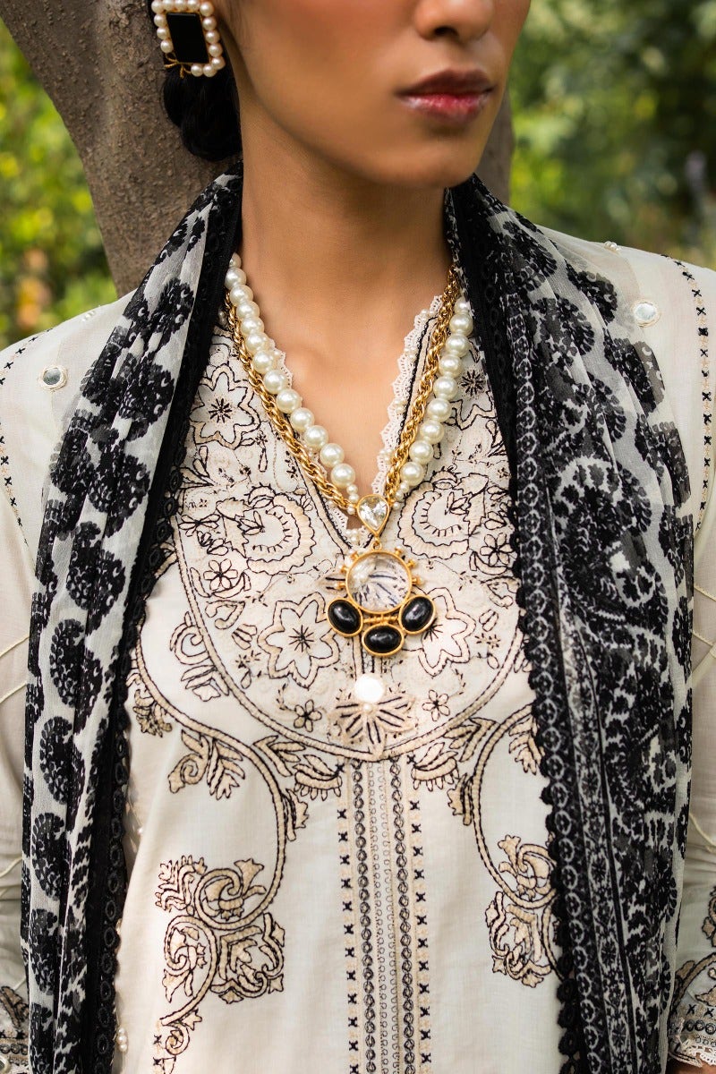 D-16A | Sana Safinaz | Muzlin Volume 2 Summer Lawn 2023