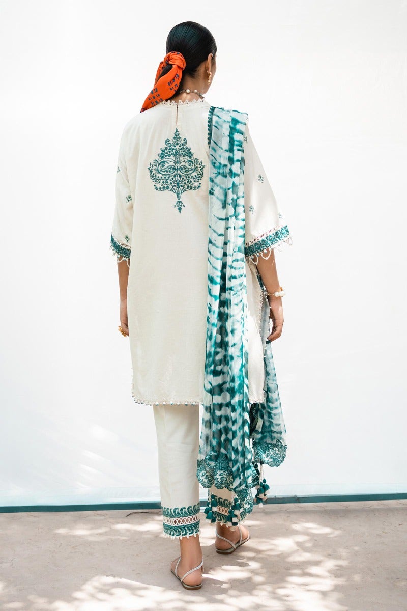 D-17A | Sana Safinaz | Muzlin Volume 2 Summer Lawn 2023