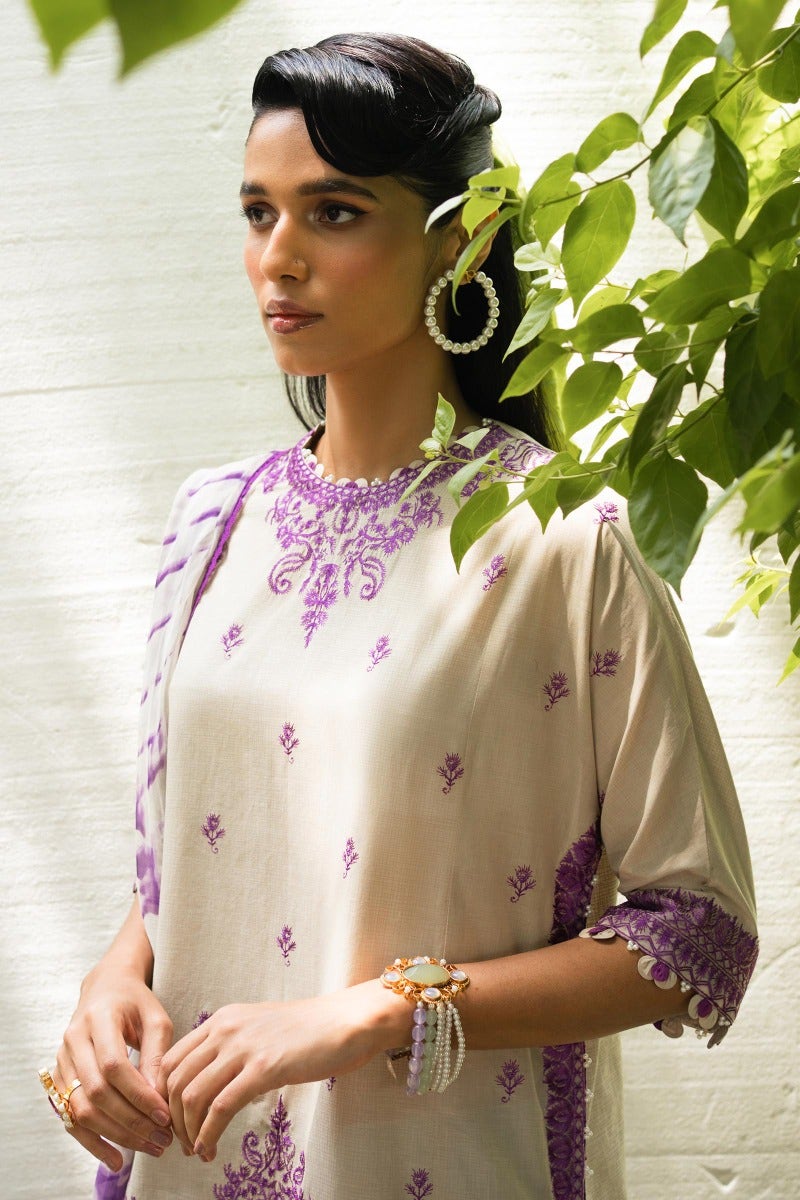 D-17B | Sana Safinaz | Muzlin Volume 2 Summer Lawn 2023