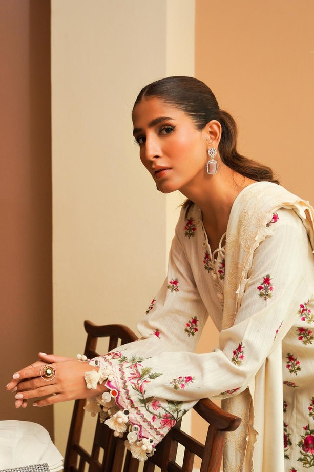 M233-024A-CP | Sana Safinaz | Muzlin Winter 2023