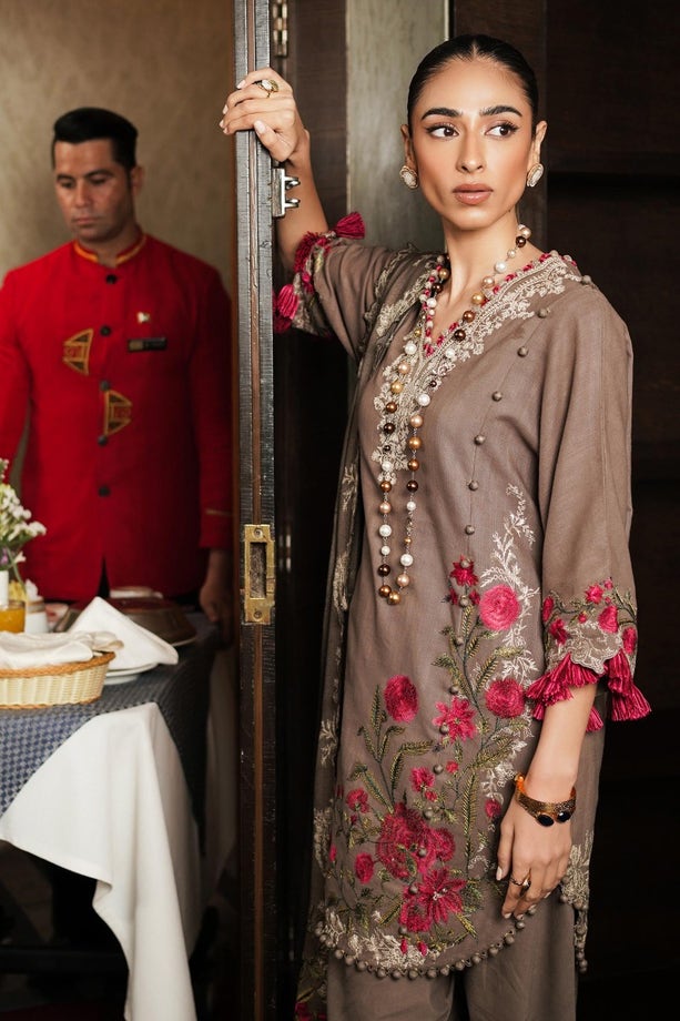M233-025A-CP | Sana Safinaz | Muzlin Winter 2023