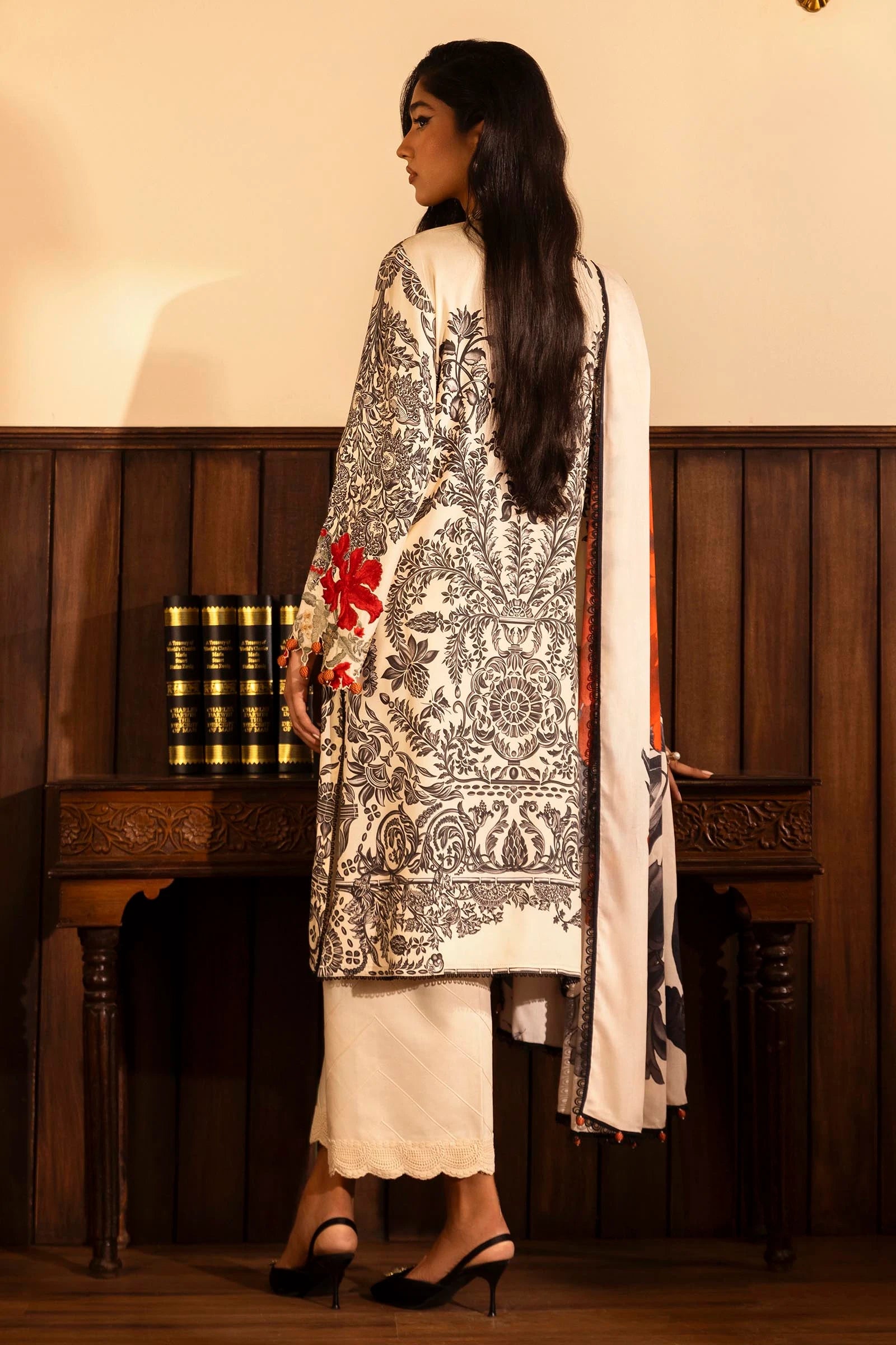 M243-019A-3DB | Sana Safinaz | Muzlin Winter 2024