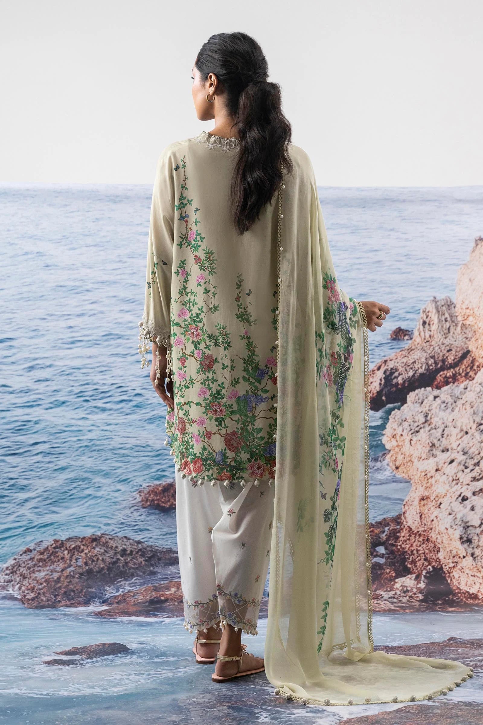 M252-002B-CI | Sana Safinaz | Muzlin Lawn 2025