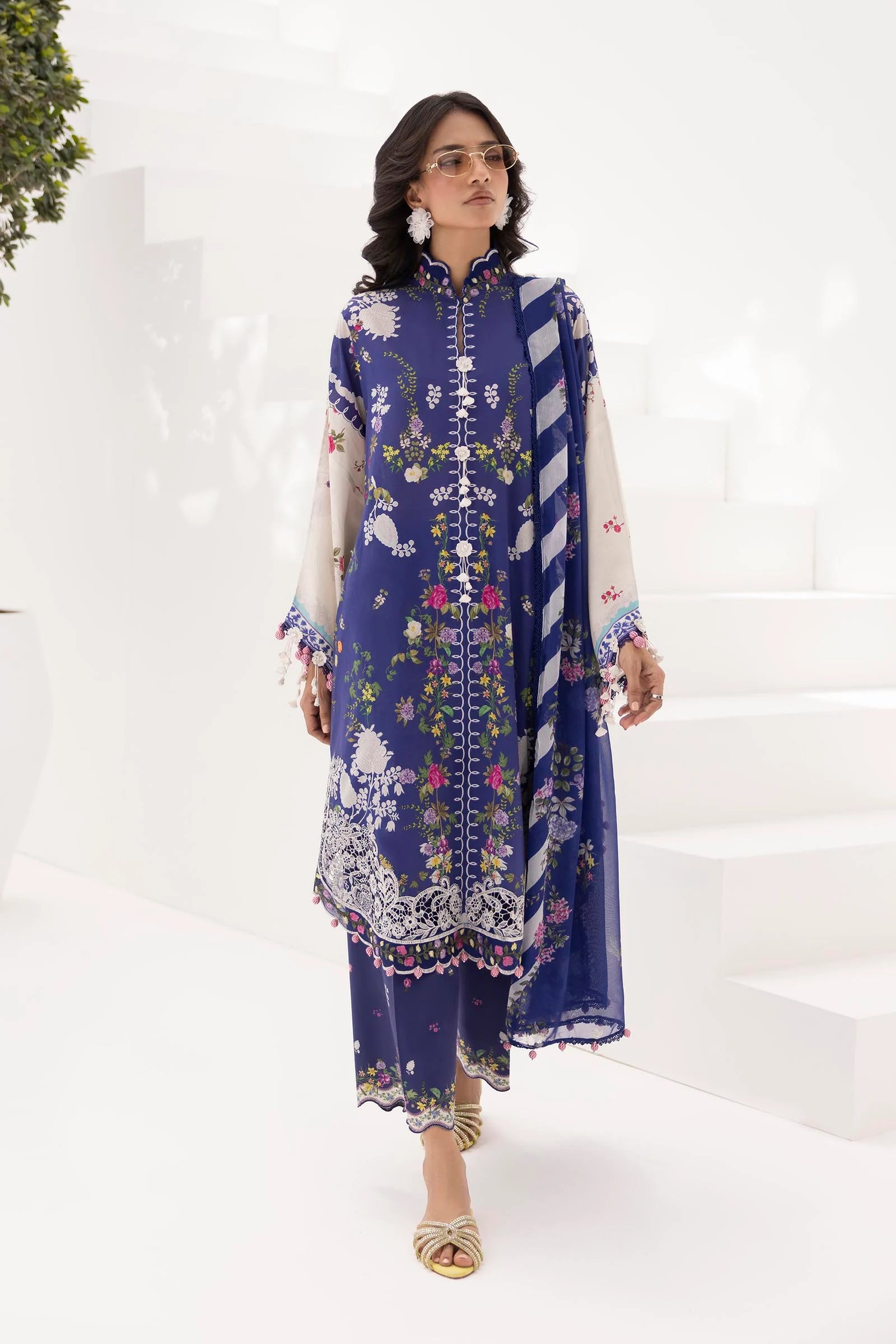 M252-003A-CI | Sana Safinaz | Muzlin Lawn 2025