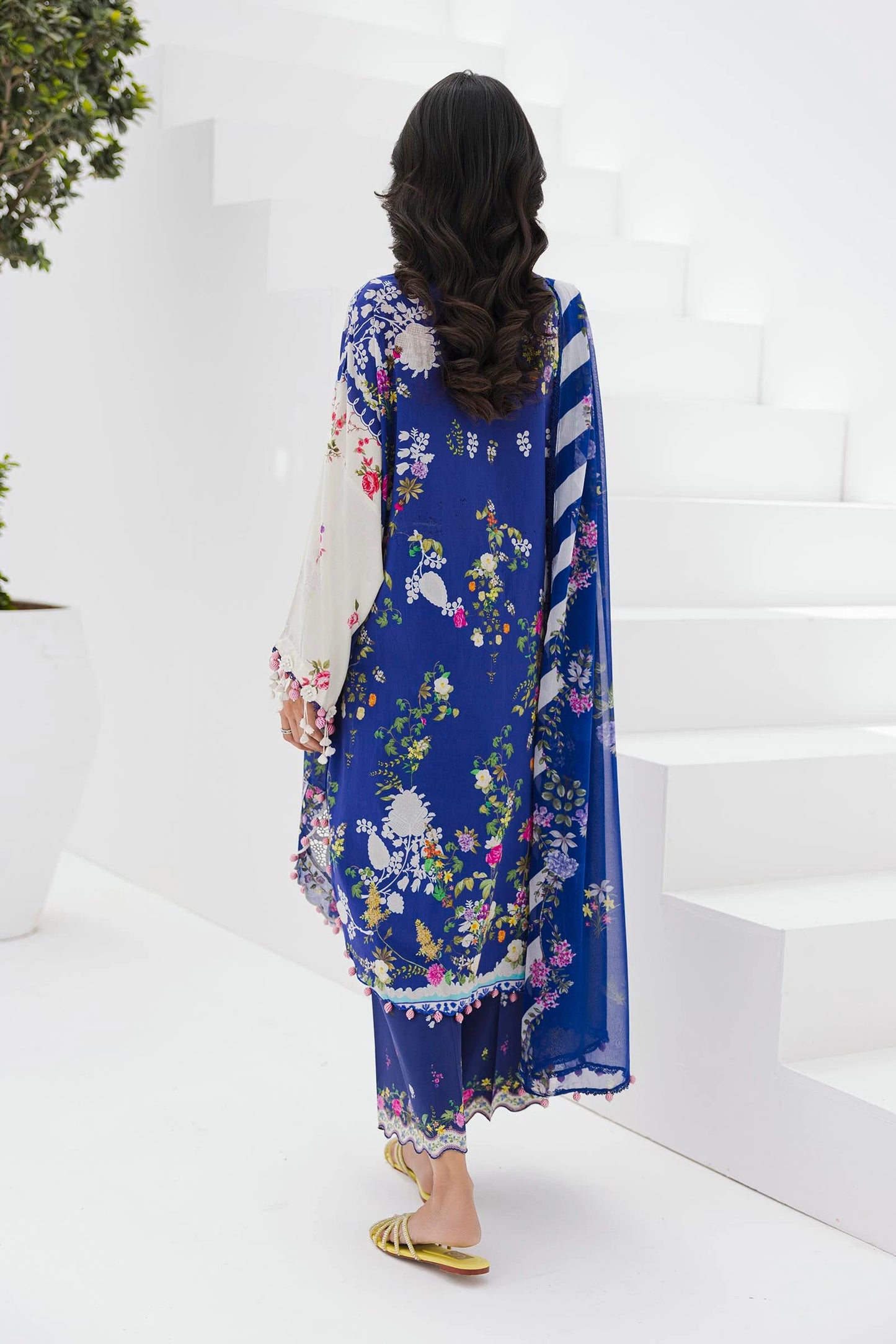 M252-003A-CI | Sana Safinaz | Muzlin Lawn 2025
