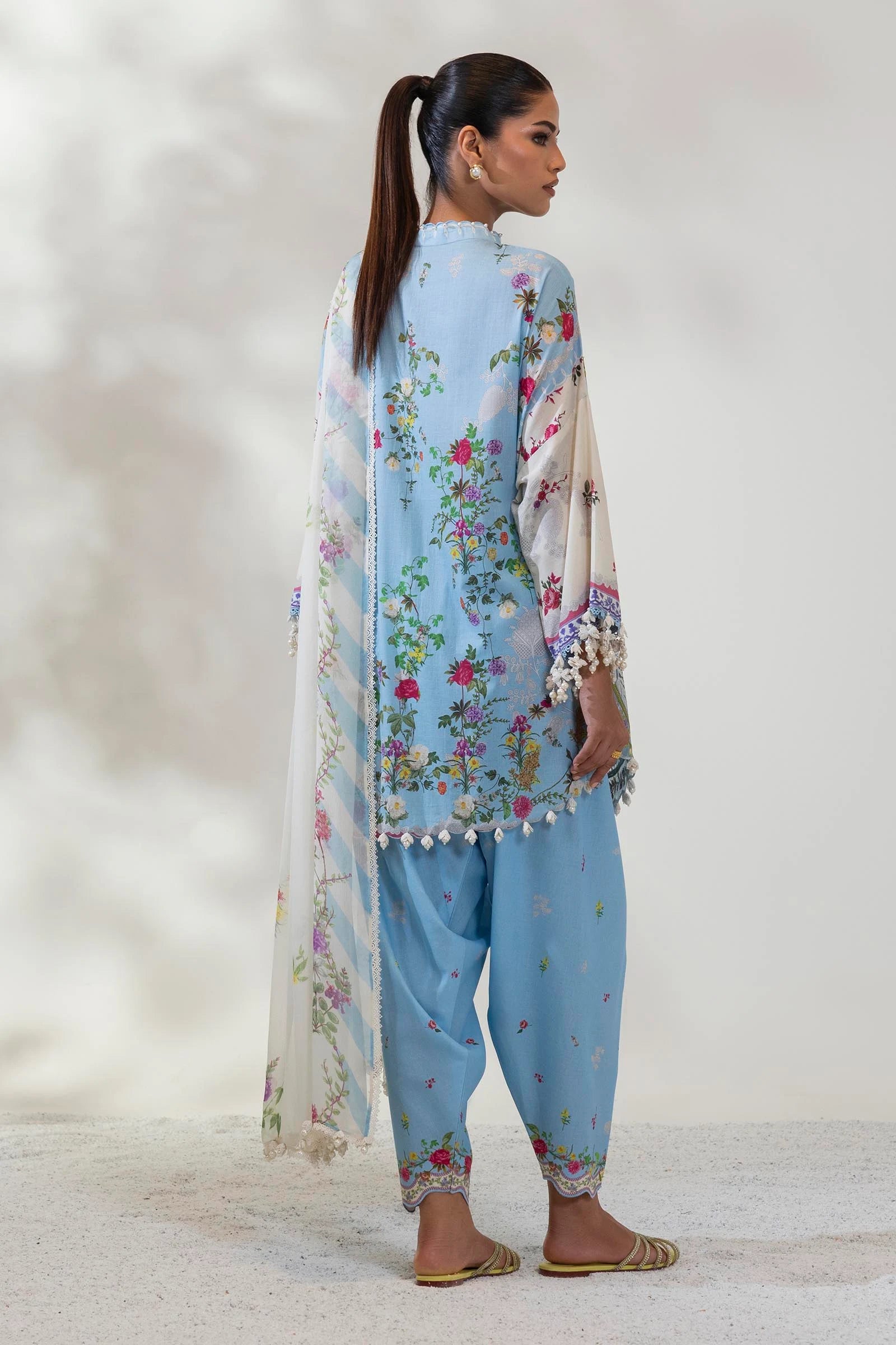 M252-003B-CI | Sana Safinaz | Muzlin Lawn 2025