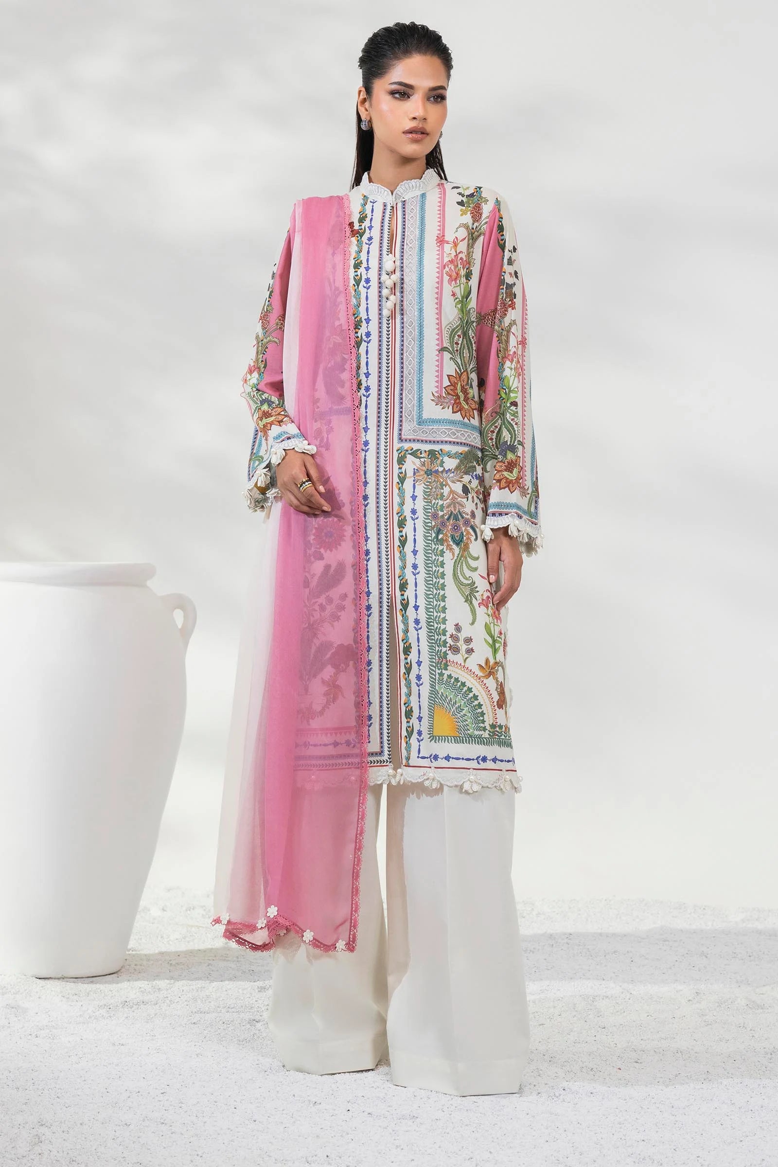 M252-006B-CI | Sana Safinaz | Muzlin Lawn 2025