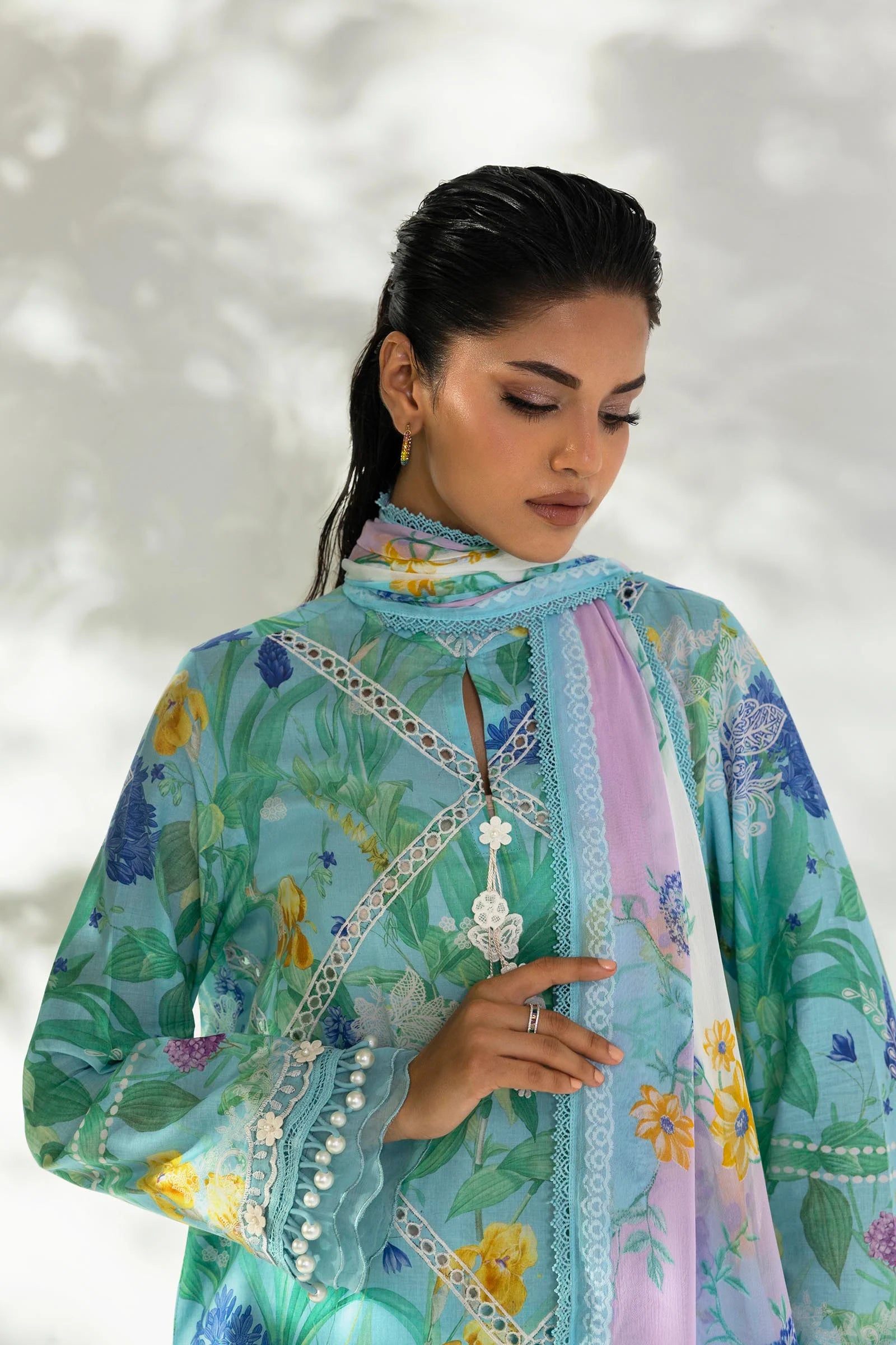 M252-007B-CI | Sana Safinaz | Muzlin Lawn 2025