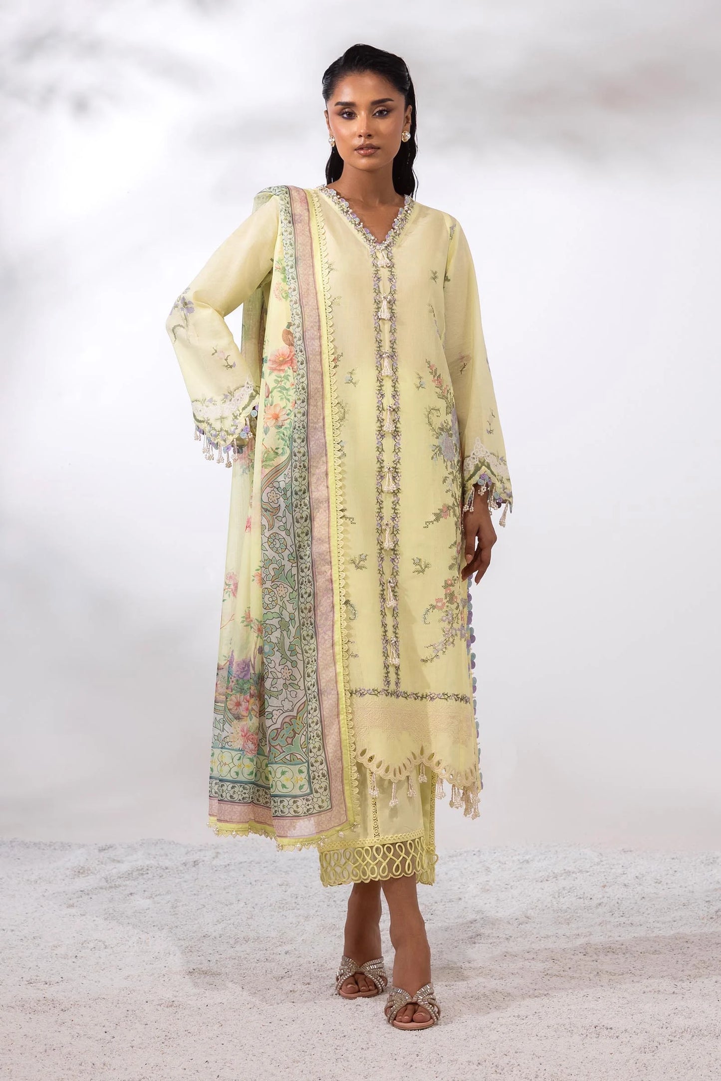 M252-009A-CL | Sana Safinaz | Muzlin Lawn 2025