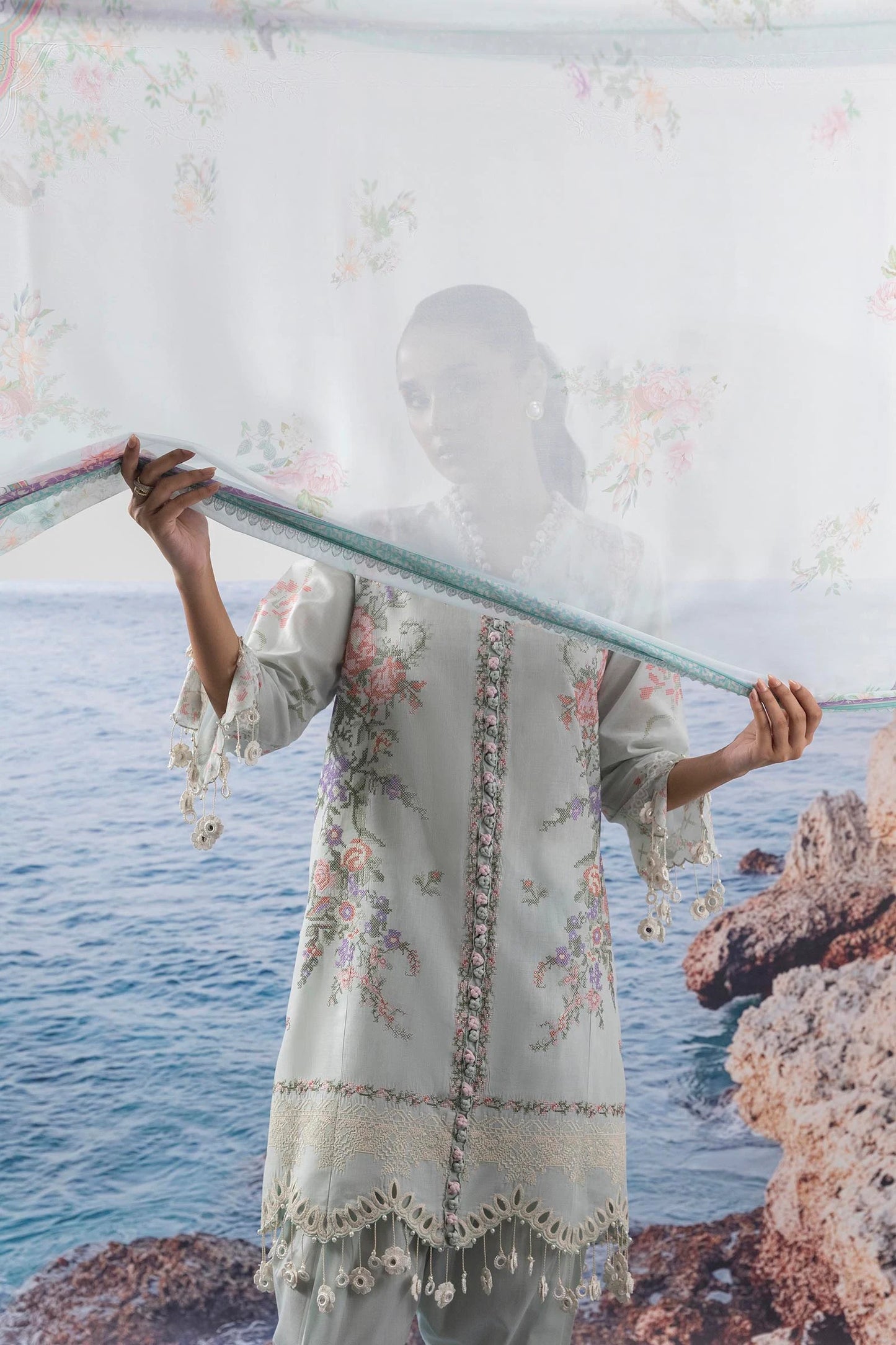 M252-009B-CL | Sana Safinaz | Muzlin Lawn 2025