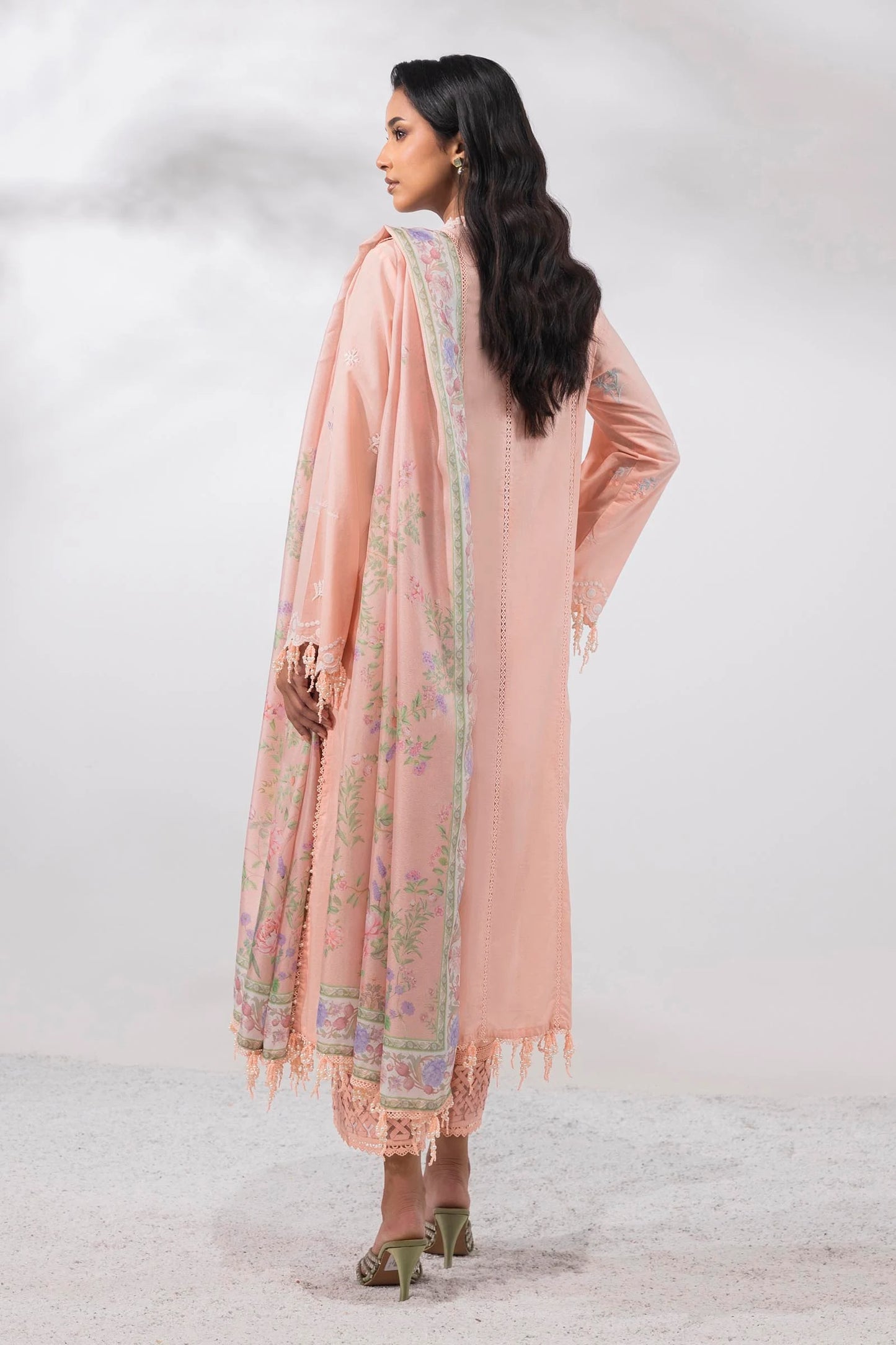 M252-010B-CV | Sana Safinaz | Muzlin Lawn 2025