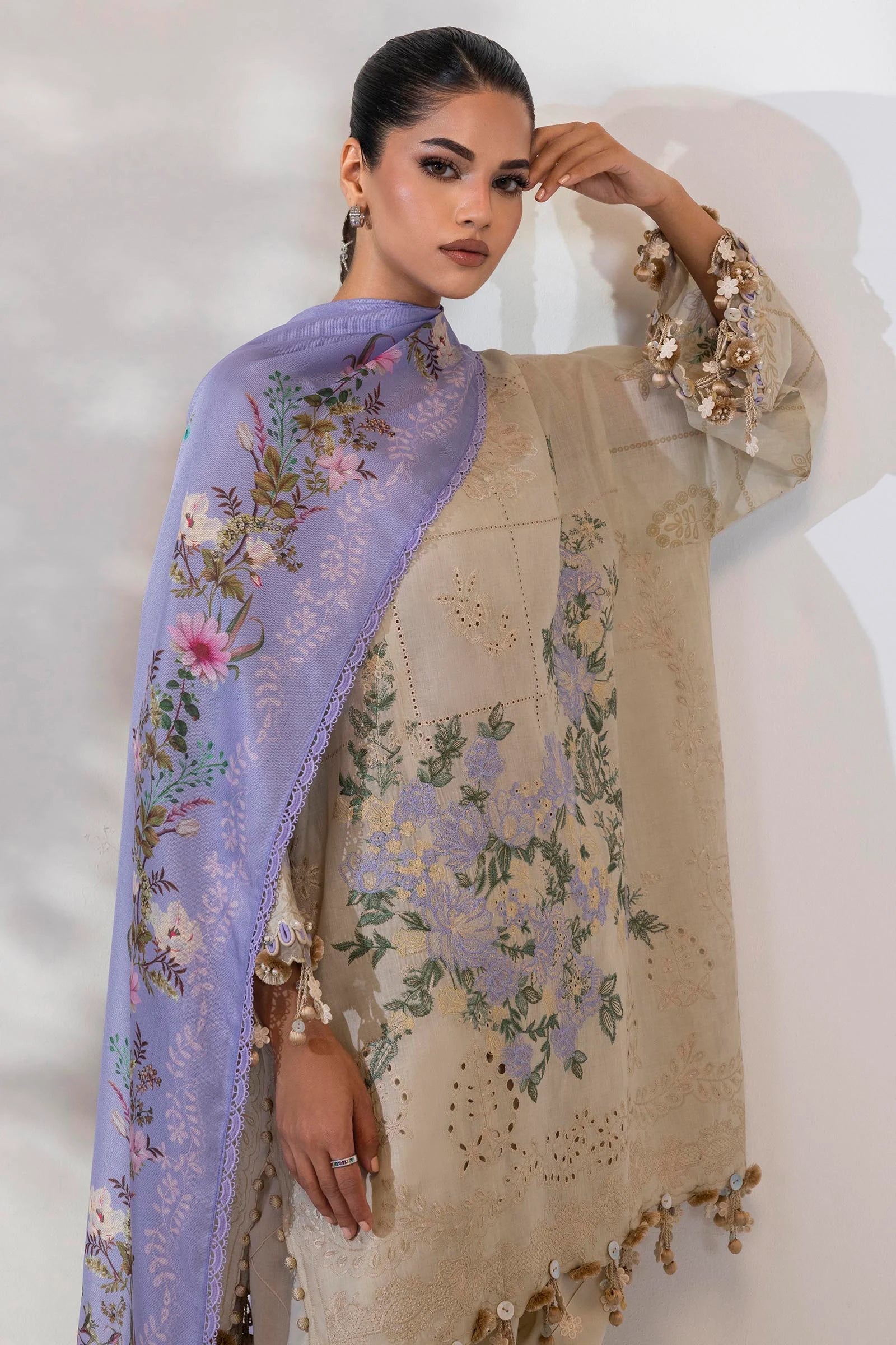 M252-012A-CT | Sana Safinaz | Muzlin Lawn 2025