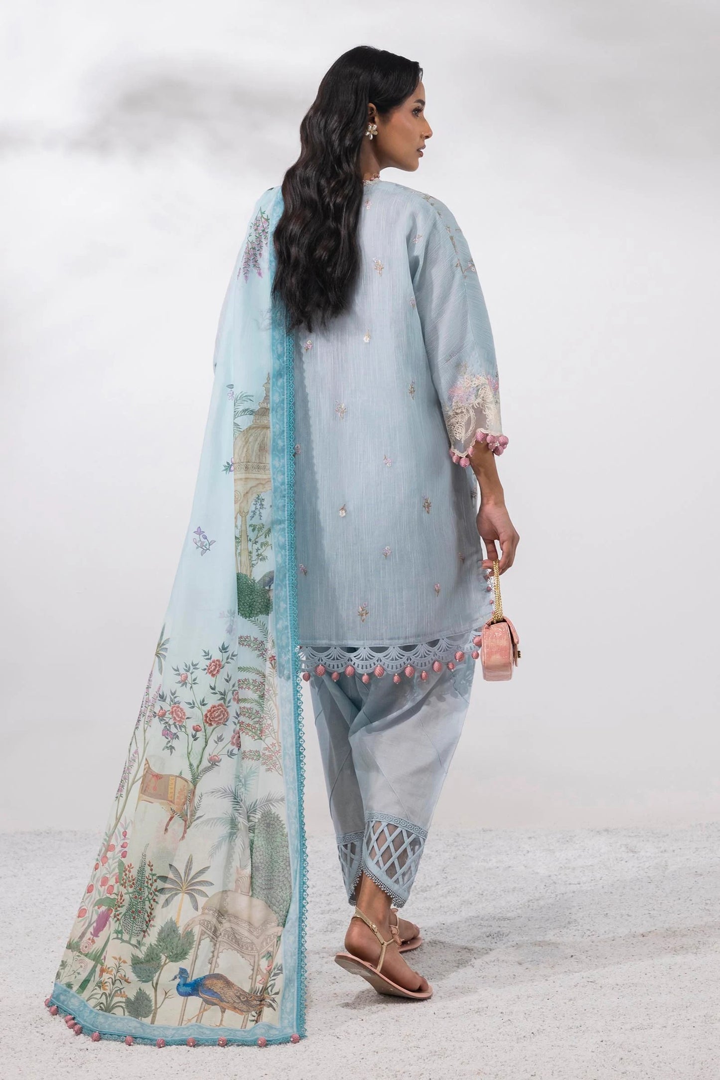 M252-013A-CL | Sana Safinaz | Muzlin Lawn 2025