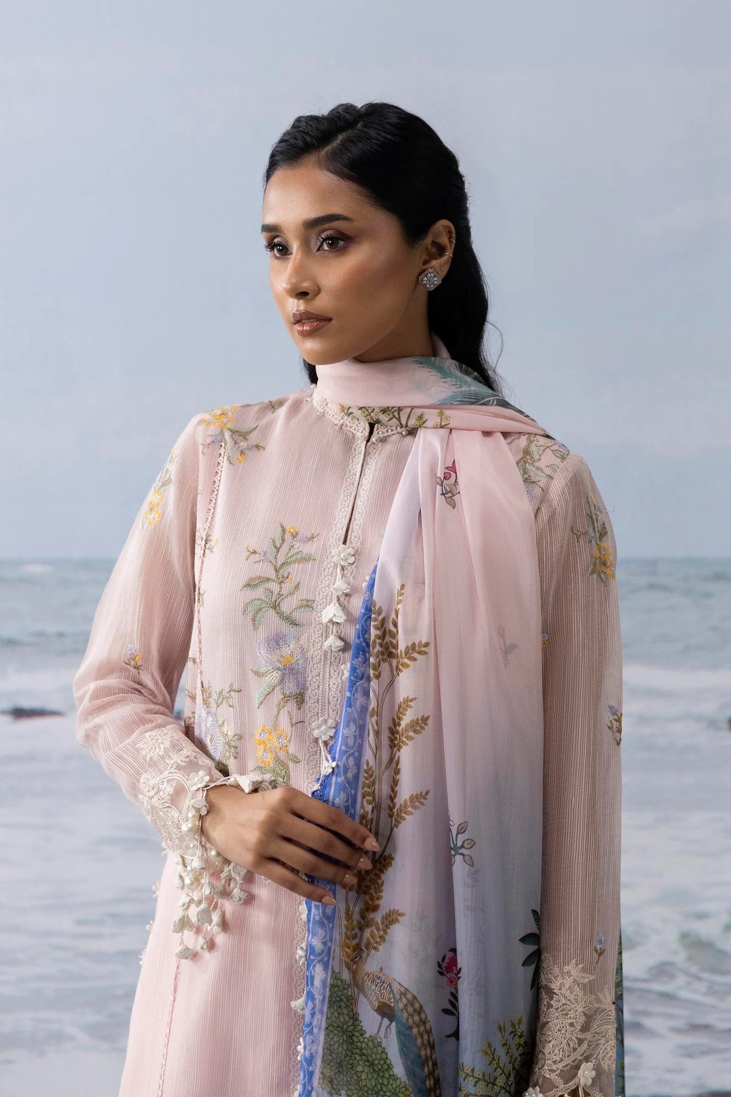 M252-013B-CL | Sana Safinaz | Muzlin Lawn 2025