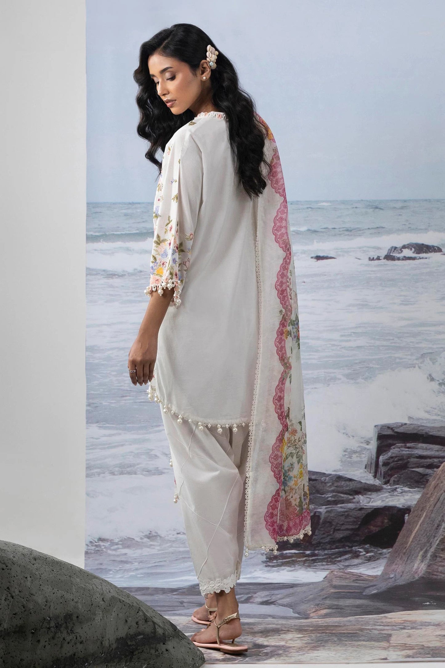 M252-015A-CV | Sana Safinaz | Muzlin Lawn 2025